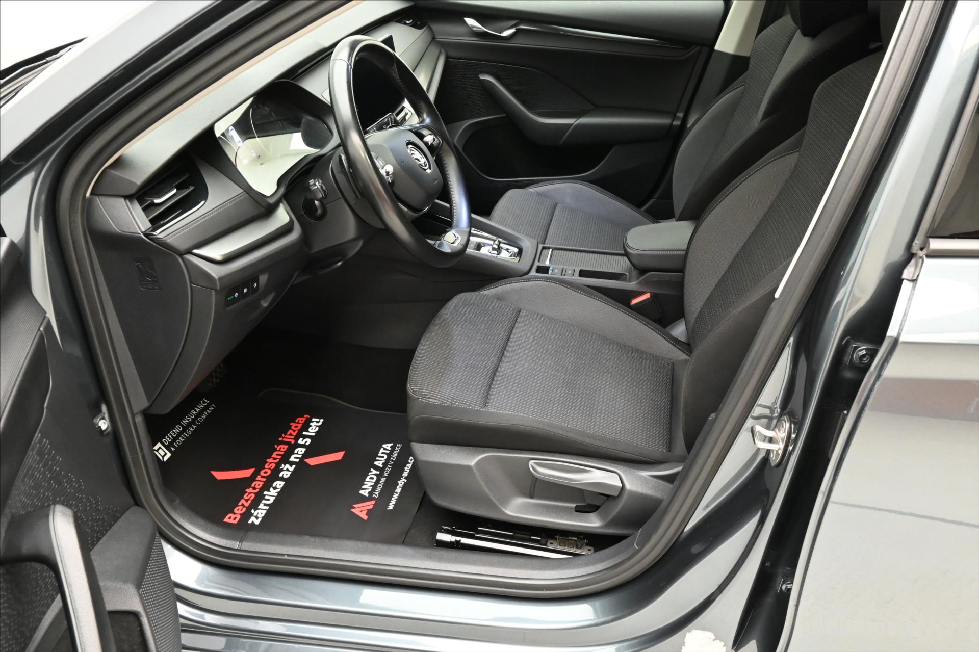 Hlavní fotografie vozu Škoda Octavia 2,0 TDI 110 kW DSG Business Záruka až 5 let (13)