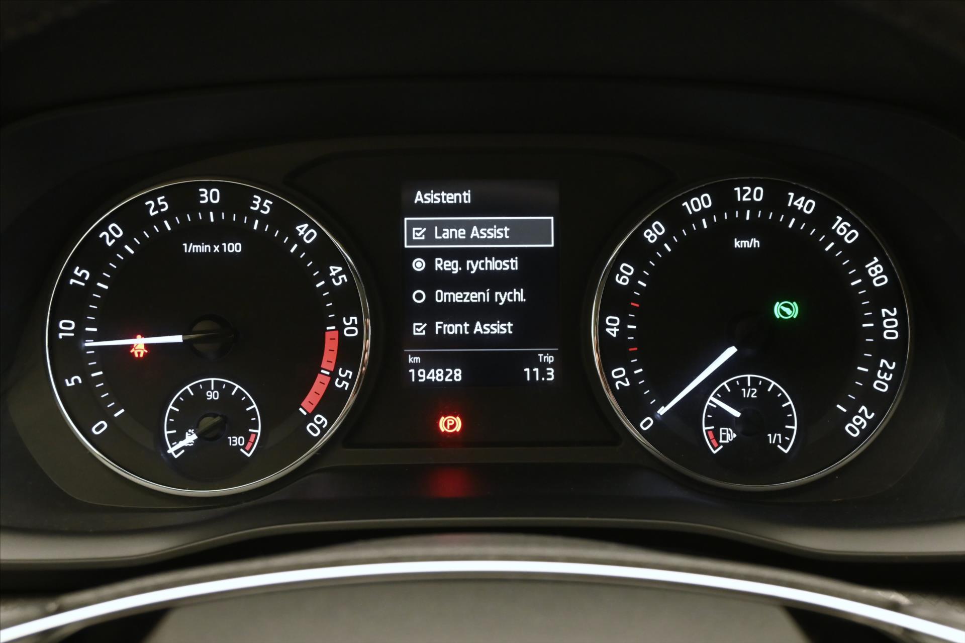 Hlavní fotografie vozu Škoda Octavia 2,0 TDI 110 kW DSG Business Záruka až 5 let (16)