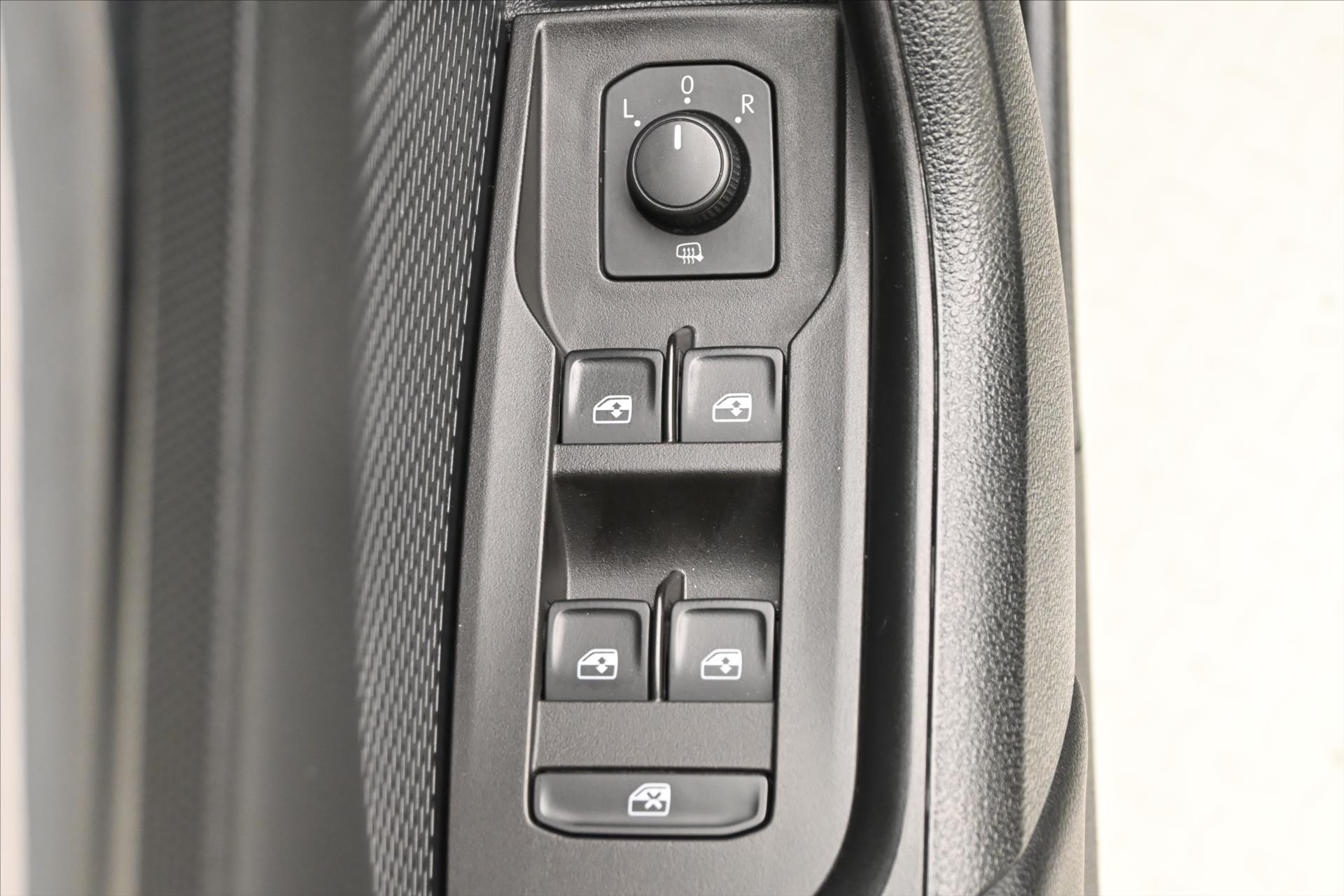 Hlavní fotografie vozu Škoda Octavia 2,0 TDI 110 kW DSG Business Záruka až 5 let (24)