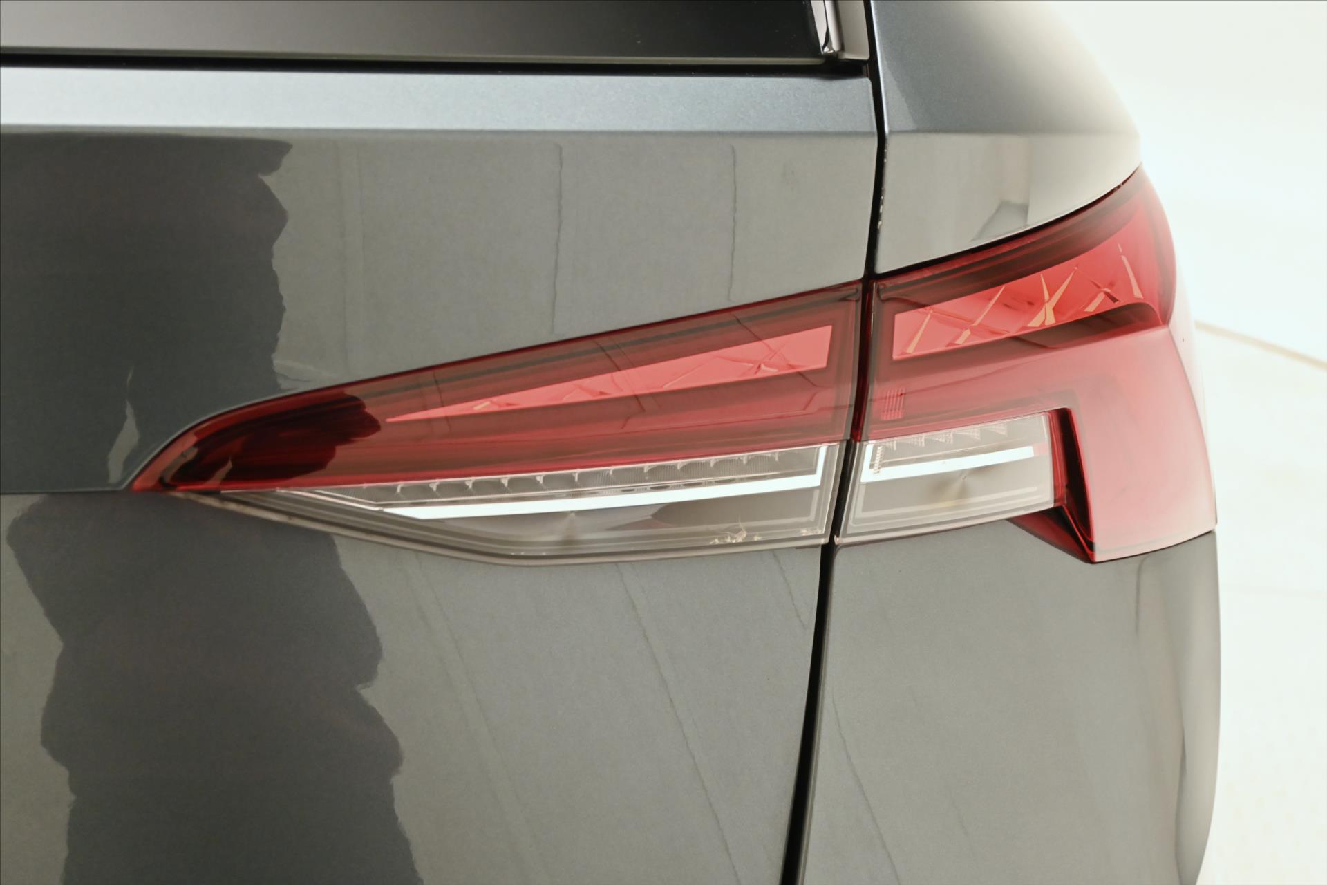 Hlavní fotografie vozu Škoda Octavia 2,0 TDI 110 kW DSG Business Záruka až 5 let (29)