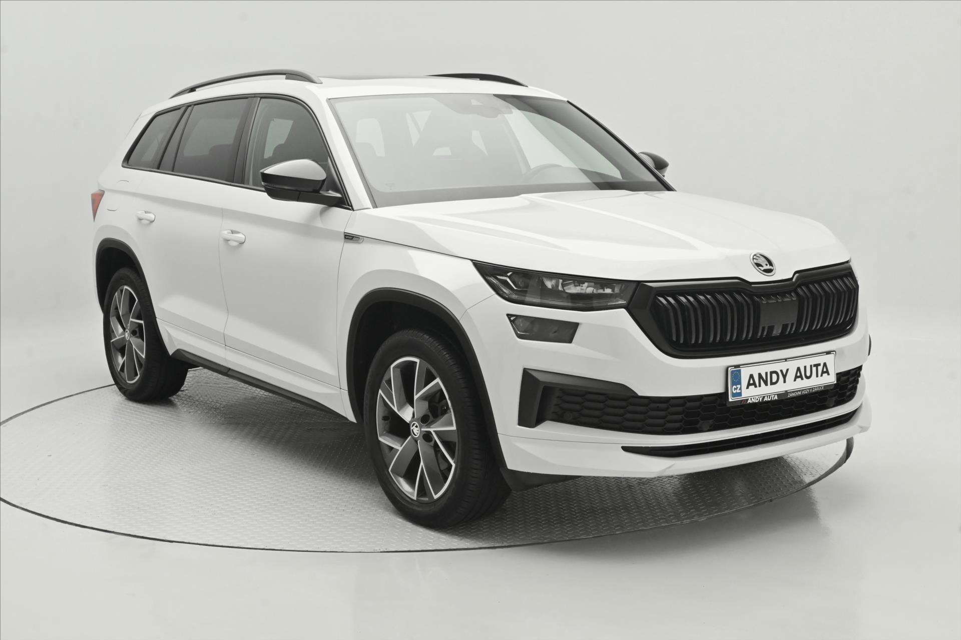Hlavní fotografie vozu Škoda Kodiaq 1,5 TSi 110kW DSG 7míst SportLine Záruka až 5 let (3)