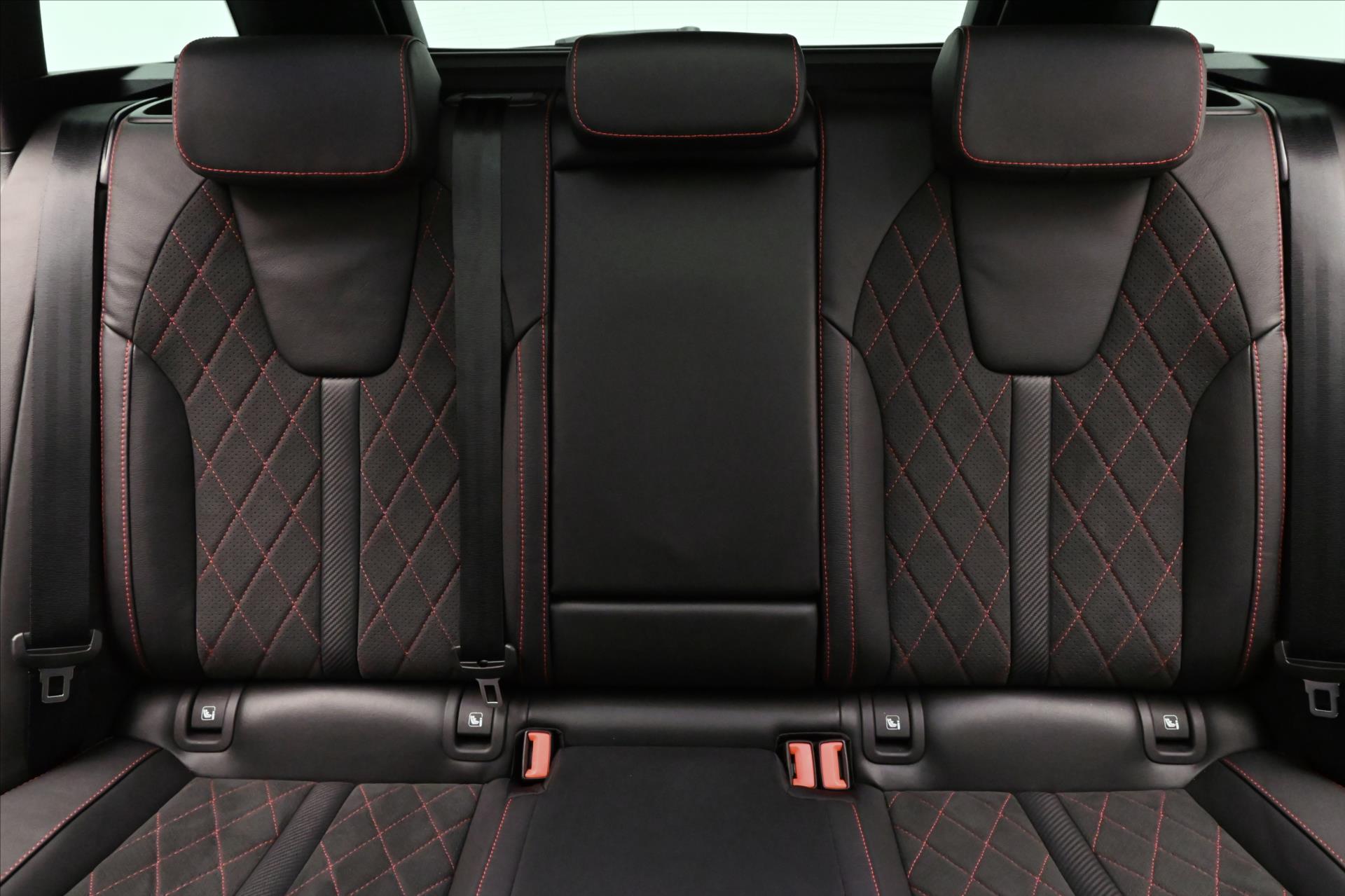 Main photo of the car Skoda Octavia 2.0 RS TDI 147 kW Panorama Warranty up to 5 years (30)