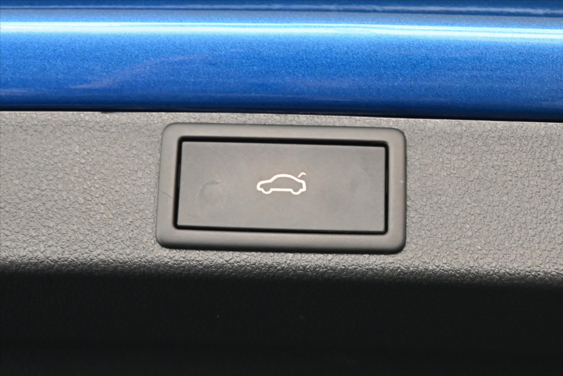 Main photo of the car Skoda Octavia 2.0 RS TDI 147 kW Panorama Warranty up to 5 years (33)