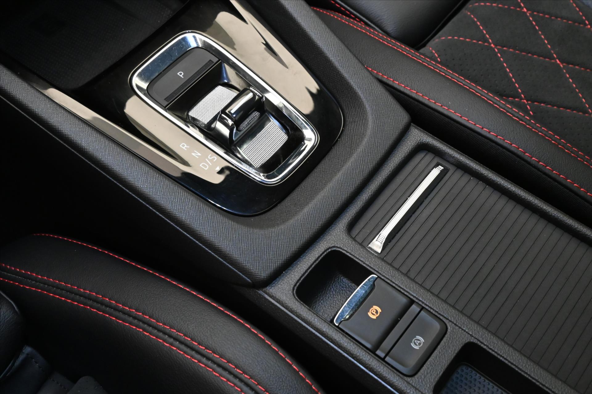 Hlavní fotografie vozu Škoda Octavia 2,0 TDI 147kW RS Panorama Záruka až 5 let (25)