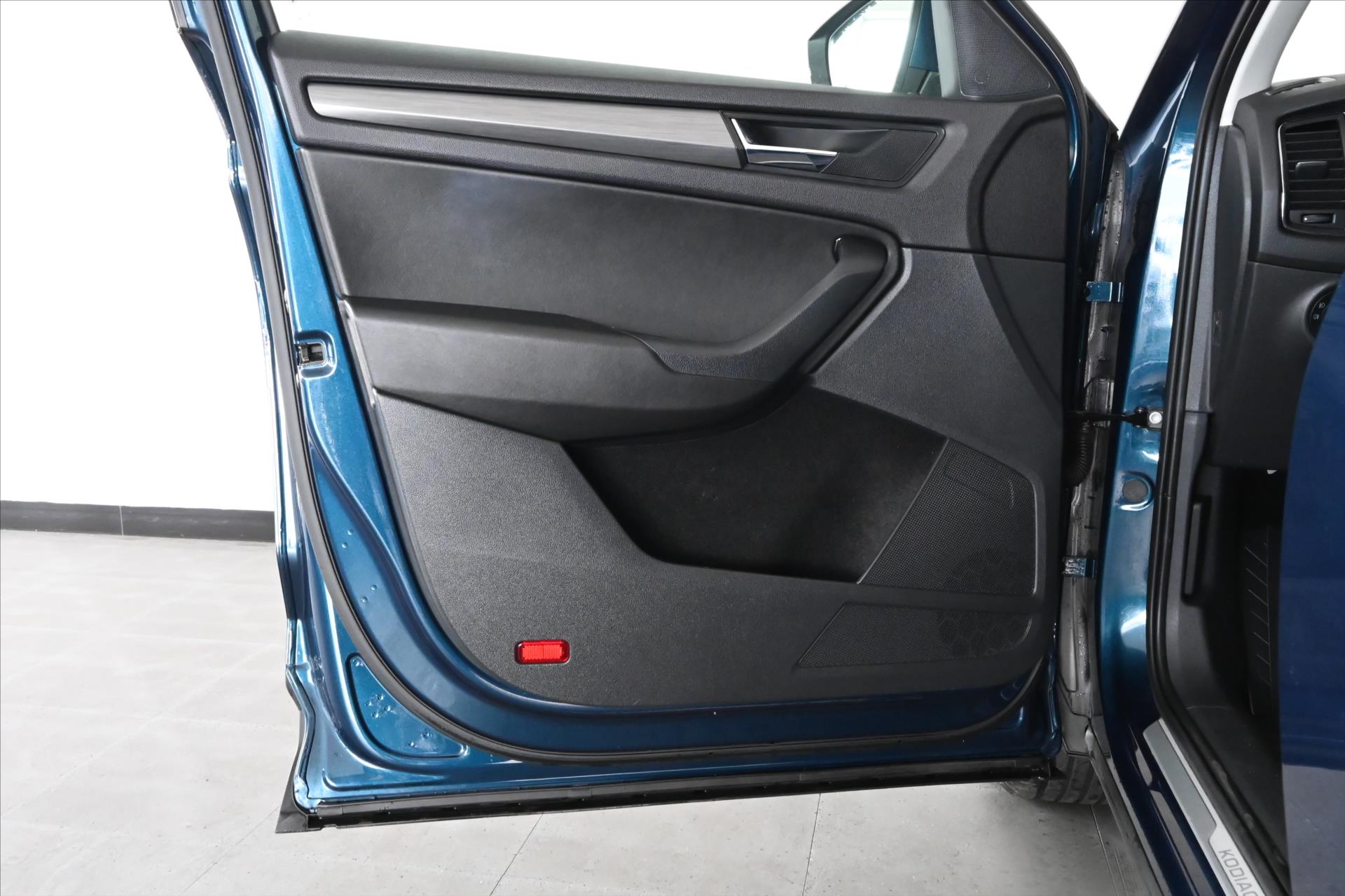 Hlavní fotografie vozu Škoda Kodiaq 2,0 TDI 110 kW DSG Clever Záruka až 5 let (27)