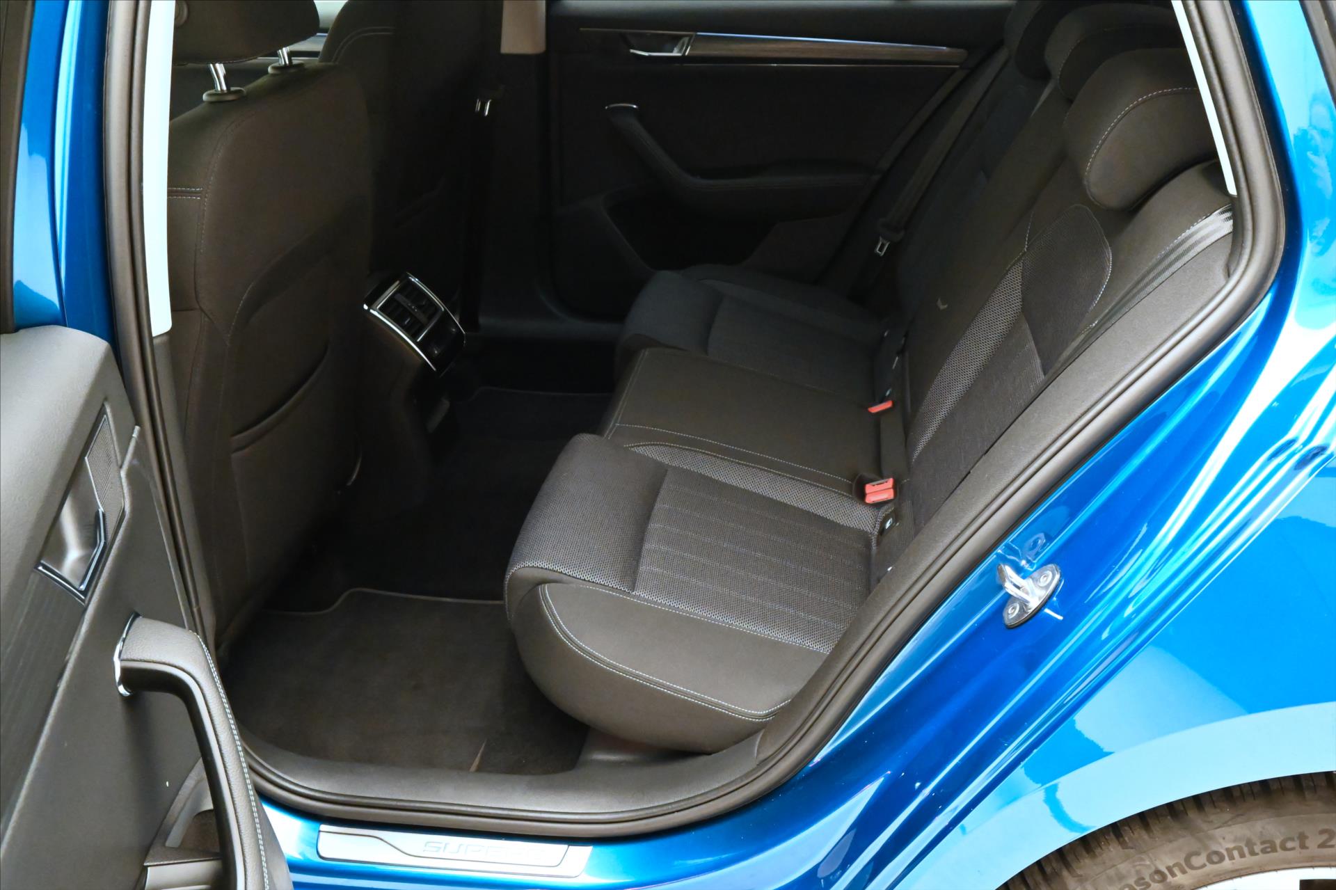 Main photo of the car Skoda Superb 1.5 TSI 110 kW DSG Business Warranty up to 5 years (15)