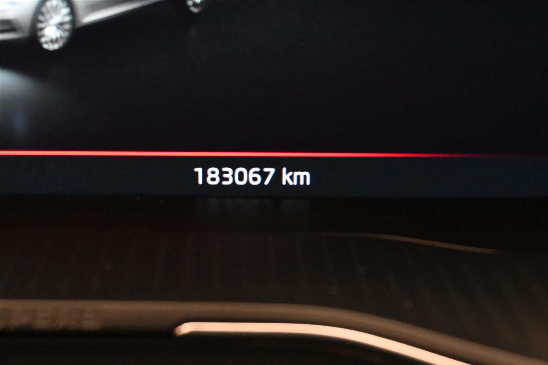 Main photo of the car Skoda Superb 1.5 TSI 110 kW DSG Business Warranty up to 5 years (18)