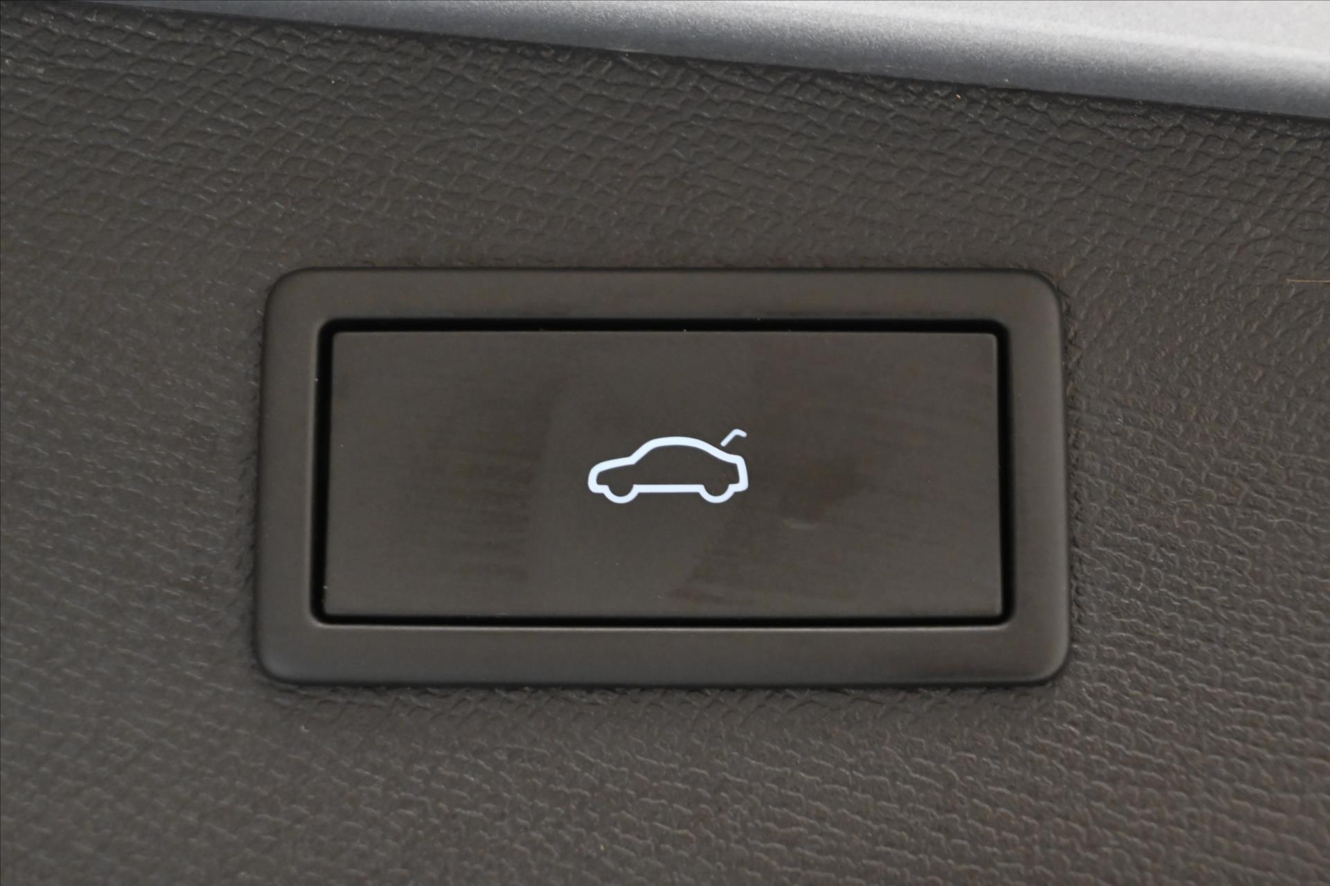 Hlavní fotografie vozu Seat Leon 2,0 FR TDI 110 kW DSG Business Záruka až 5 let (27)