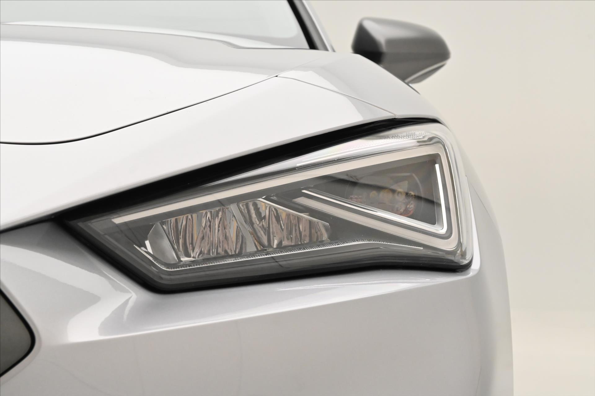 Hlavní fotografie vozu Seat Leon 2,0 FR TDI 110 kW DSG Business Záruka až 5 let (28)