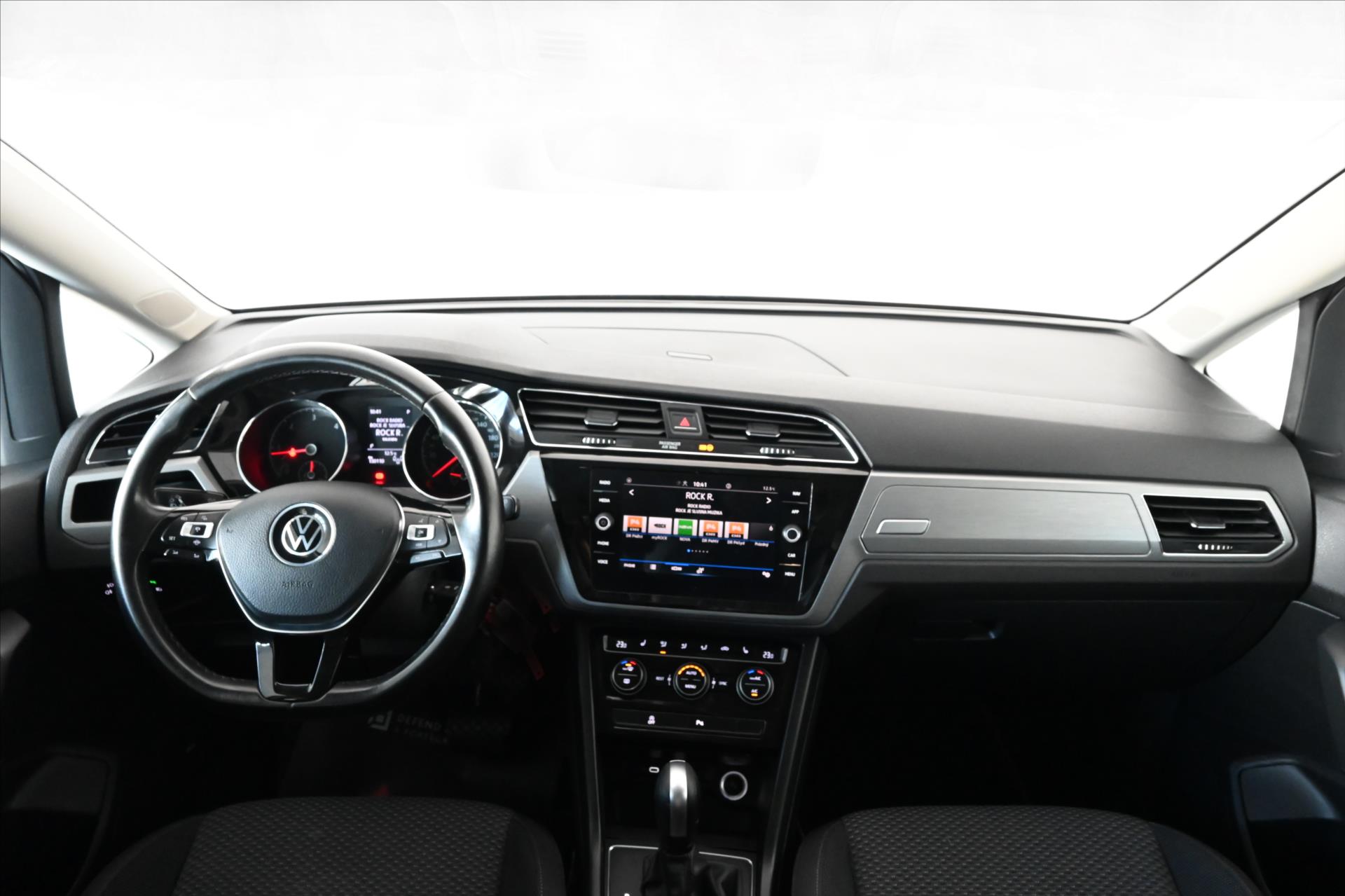 Hlavní fotografie vozu Volkswagen Touran 2,0 TDi 110 kW DSG 7/Míst Comfortline ZÁRUKA AŽ 5 LET (12)