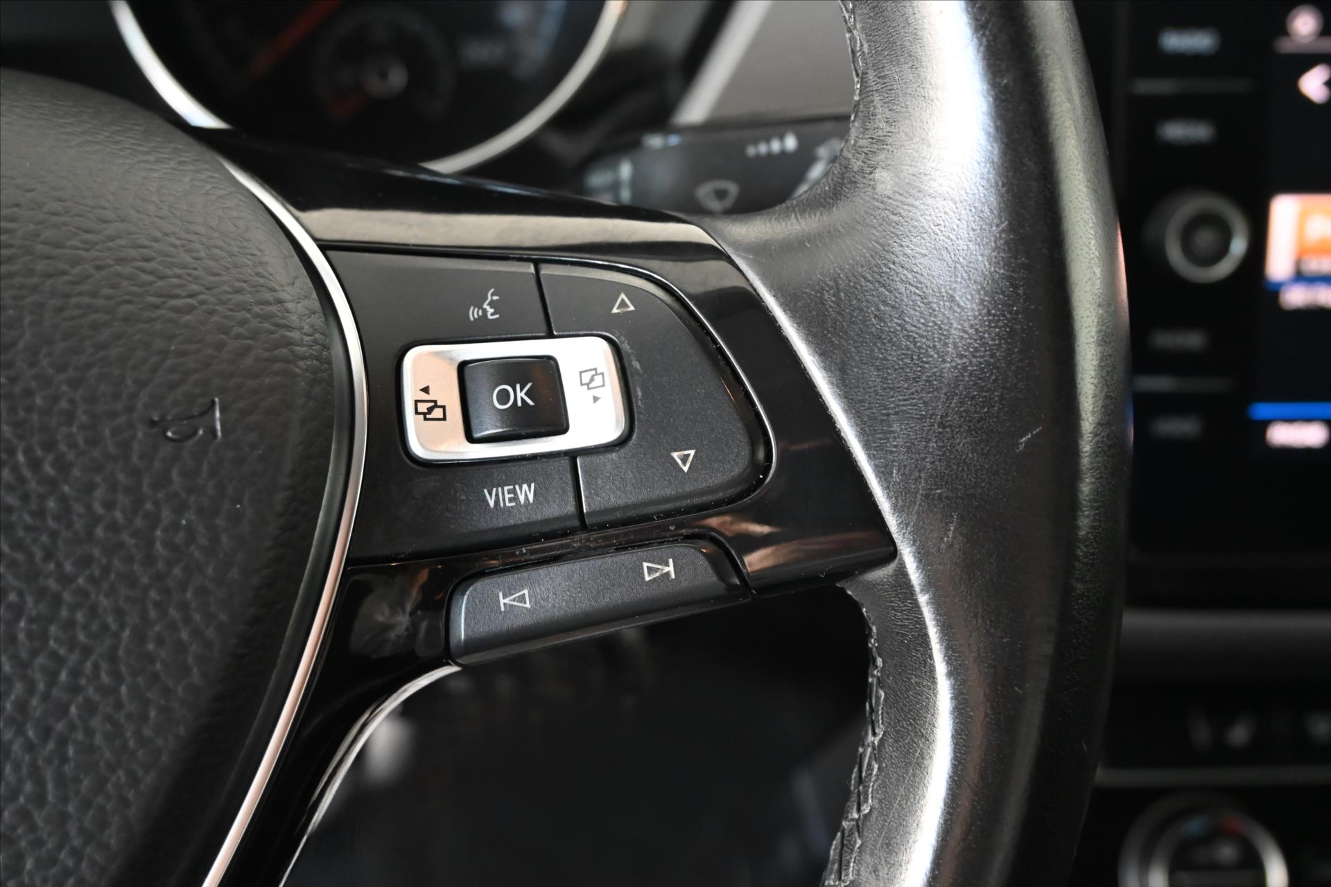 Hlavní fotografie vozu Volkswagen Touran 2,0 TDi 110 kW DSG 7/Míst Comfortline ZÁRUKA AŽ 5 LET (19)