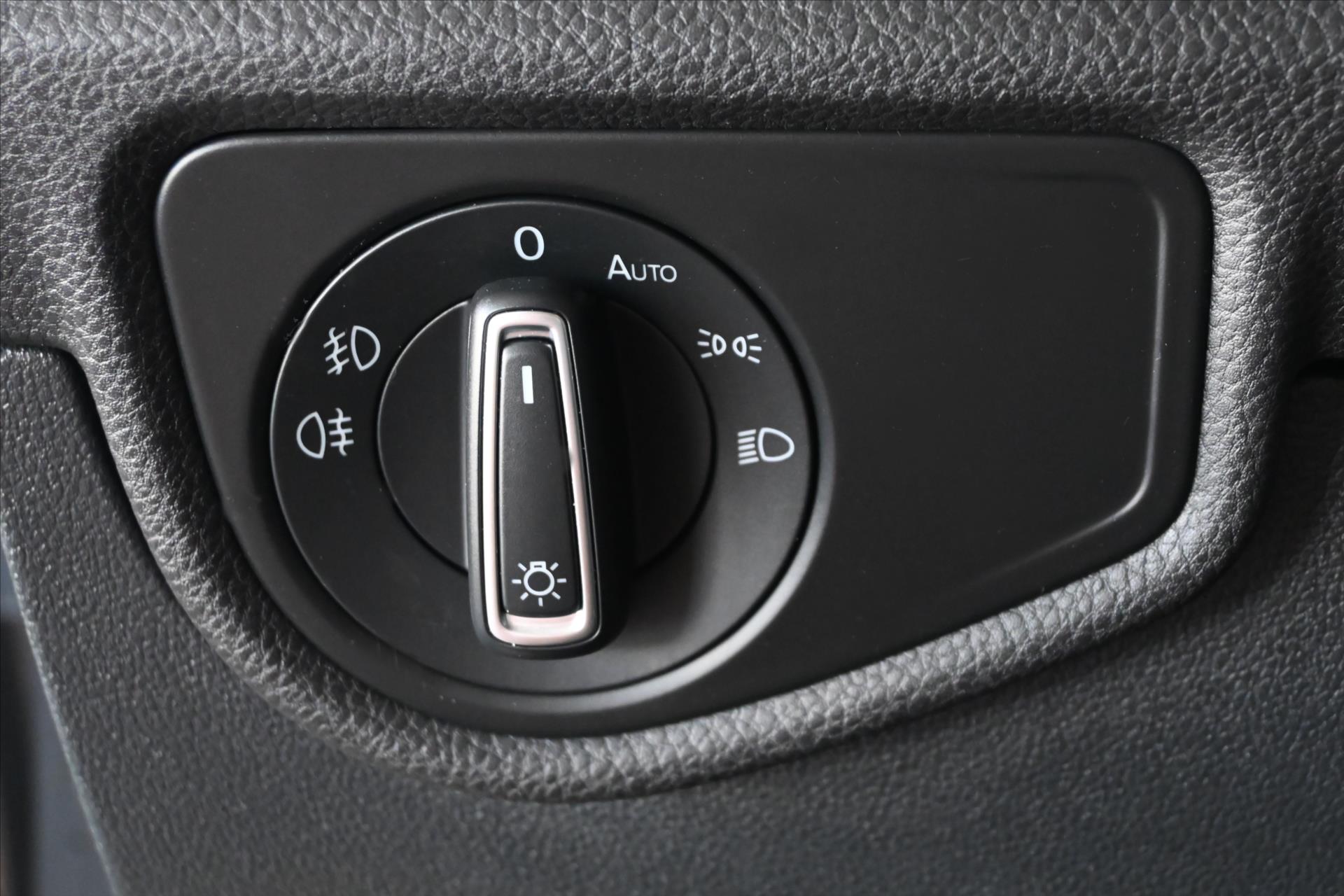 Hlavní fotografie vozu Volkswagen Touran 2,0 TDi 110 kW DSG 7/Míst Comfortline ZÁRUKA AŽ 5 LET (28)