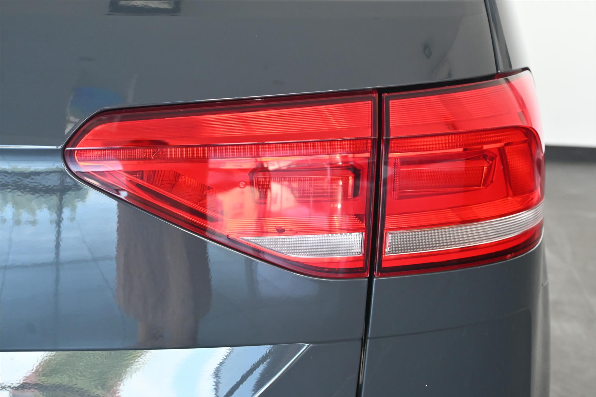 Hlavní fotografie vozu Volkswagen Touran 2,0 TDi 110 kW DSG 7/Míst Comfortline ZÁRUKA AŽ 5 LET (32)