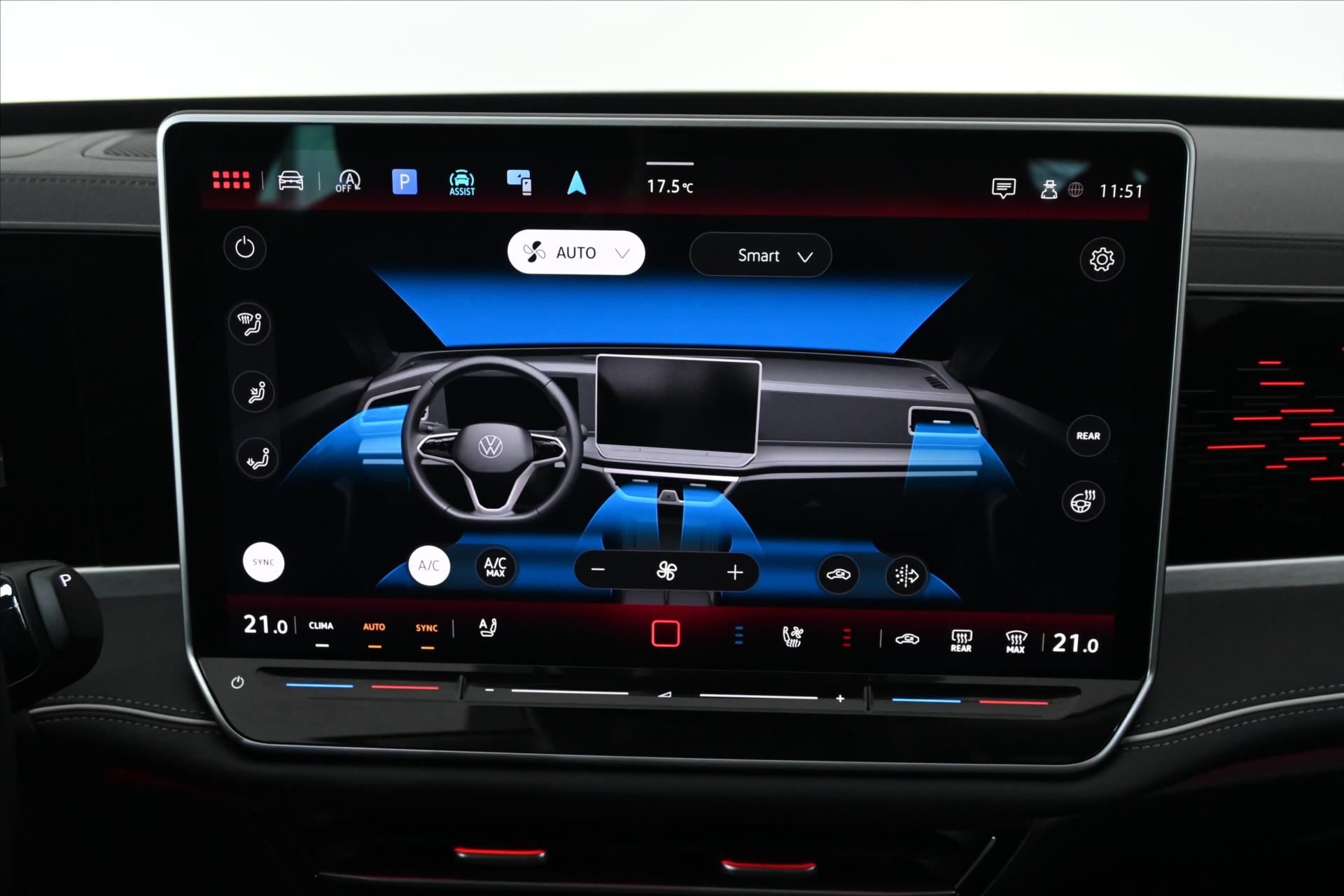 Hlavní fotografie vozu Volkswagen Passat 2,0 TDI 110 kW DSG Elegance Záruka až 5 let (24)