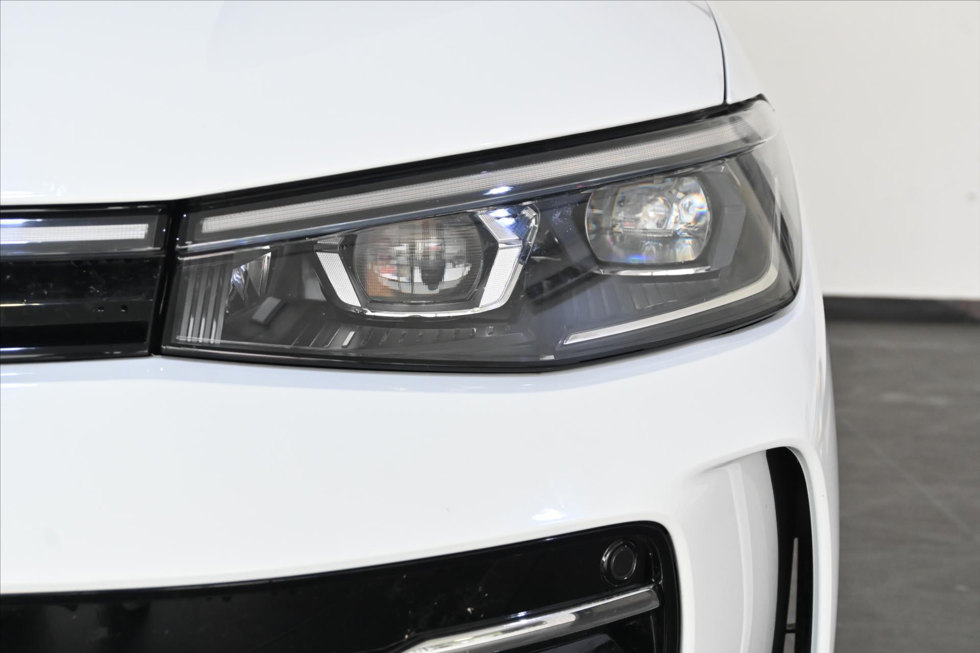 Hlavní fotografie vozu Volkswagen Passat 2,0 TDi 110 kW*DSG*ELEGANCE*Záruka až 5 let (36)