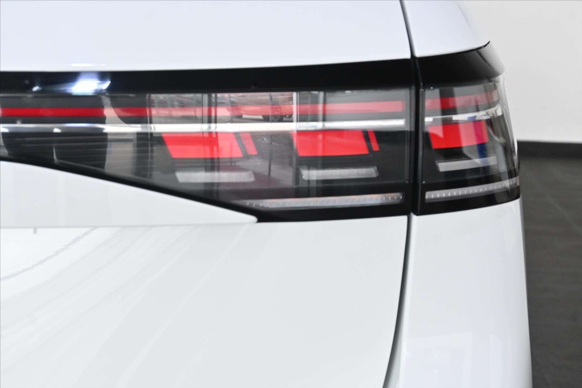 Hlavní fotografie vozu Volkswagen Passat 2,0 TDi 110 kW*DSG*ELEGANCE*Záruka až 5 let (37)