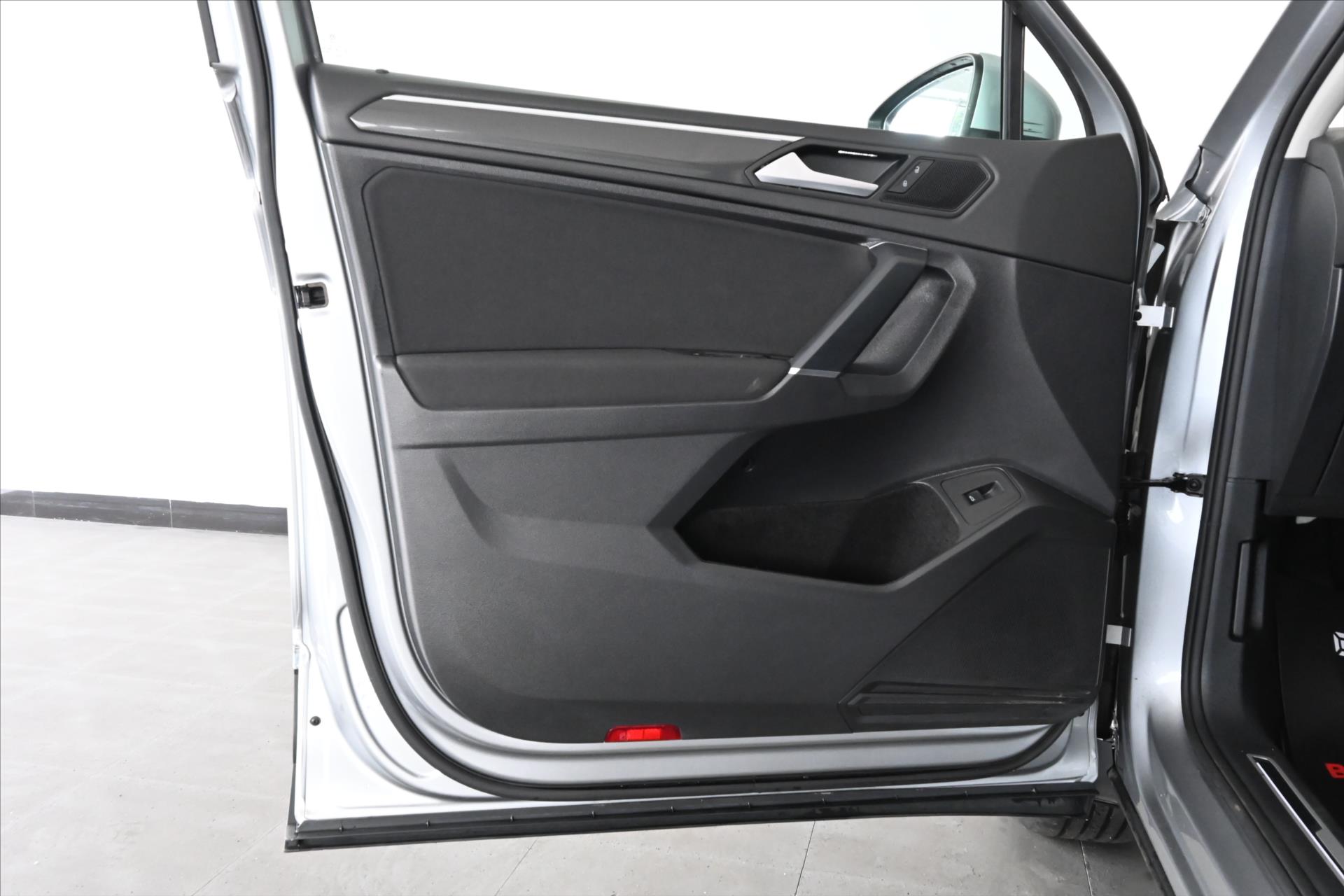 Main photo of the car Volkswagen Tiguan allspace 2.0 TDI 110 kW Comfortline Warranty up to 5 years (29)