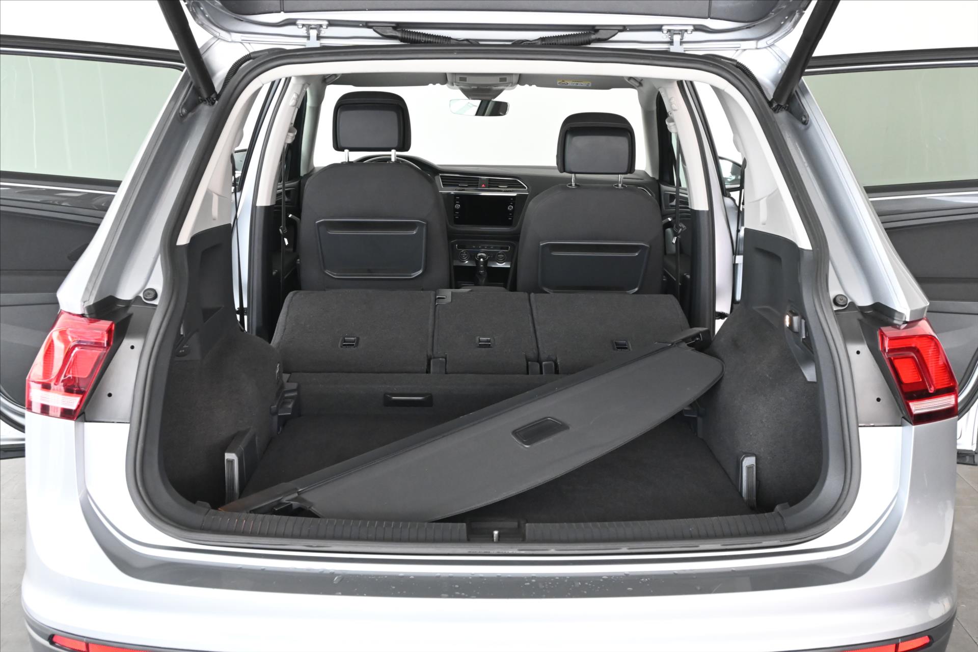 Main photo of the car Volkswagen Tiguan allspace 2.0 TDI 110 kW Comfortline Warranty up to 5 years (8)