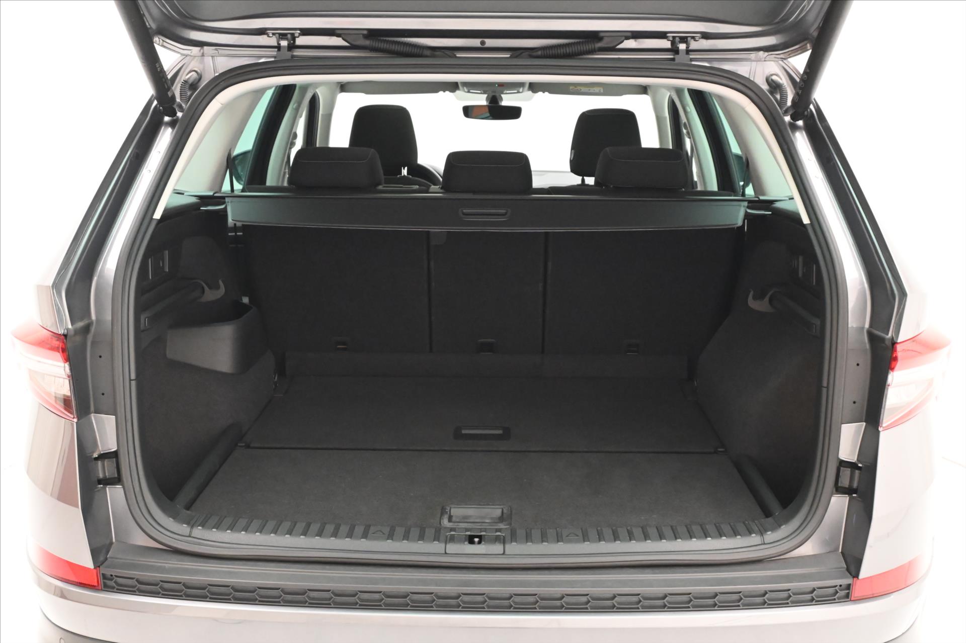 Hlavní fotografie vozu Škoda Kodiaq 2,0 TDI 110 kW DSG Ambition Záruka až 5 let (11)