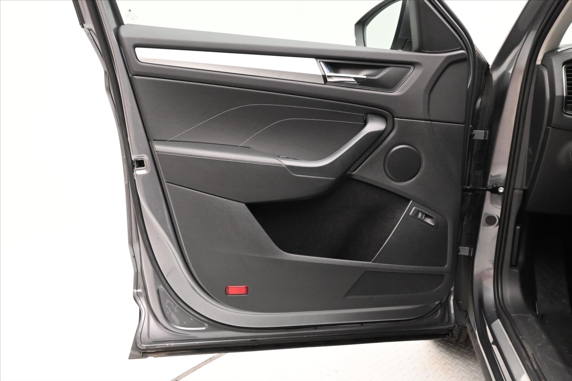 Hlavní fotografie vozu Škoda Kodiaq 2,0 TDI 110 kW DSG Ambition Záruka až 5 let (25)