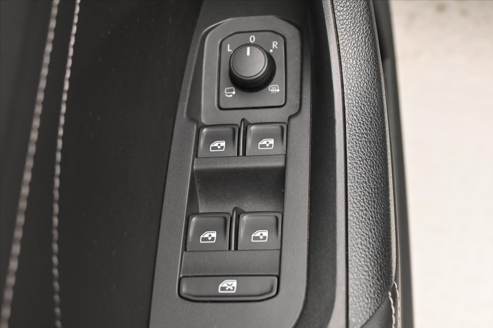 Hlavní fotografie vozu Škoda Kodiaq 2,0 TDI 110 kW DSG Ambition Záruka až 5 let (26)