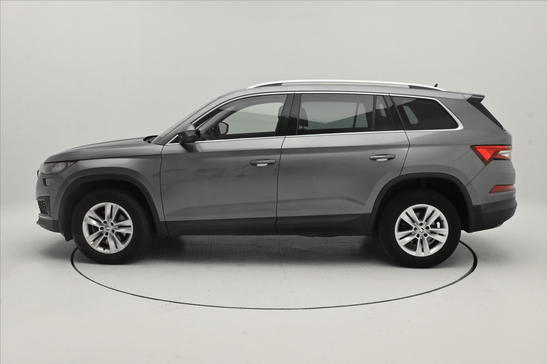 Main photo of the car Skoda Kodiaq 2.0 TDI 110 kW DSG PANORAMA Warranty up to 5 years (8)