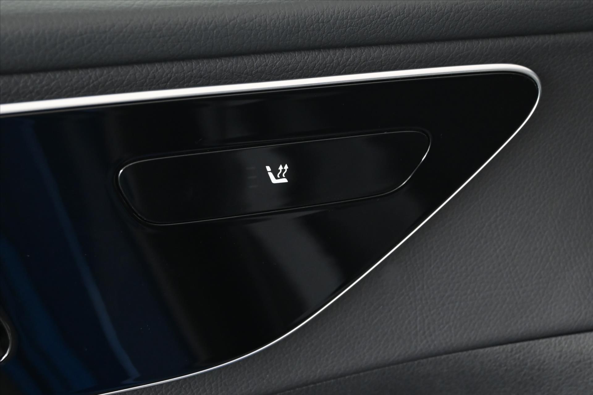 Hlavní fotografie vozu Mercedes-Benz Třídy C 2,0 220d 145 kW 9G-Tronic Avantgarde Záruka až 5 let (26)