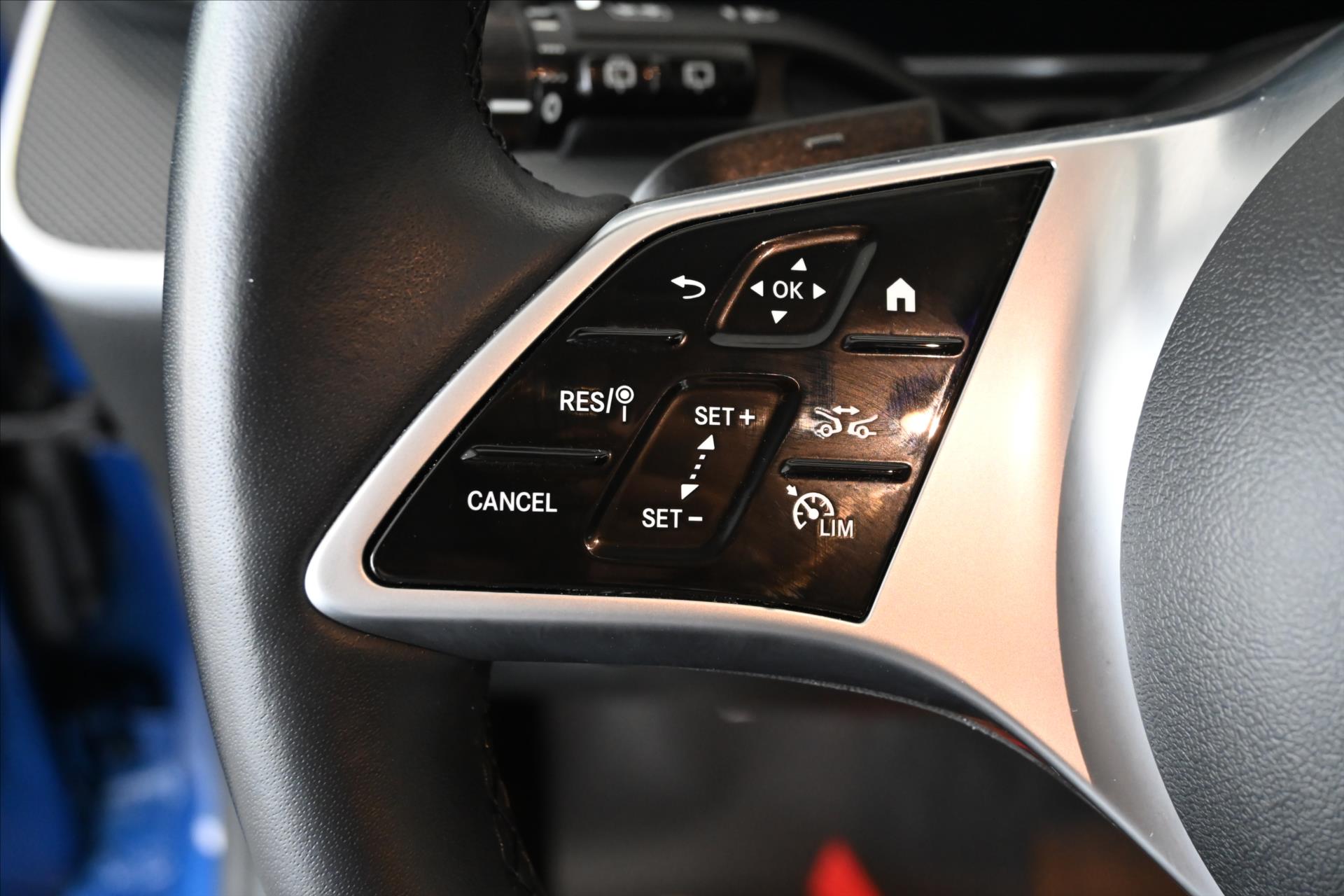 Hlavní fotografie vozu Mercedes-Benz Třídy C 2,0 220d 147 kW 9G-Tronic Avantgarde Záruka až 5 let (17)