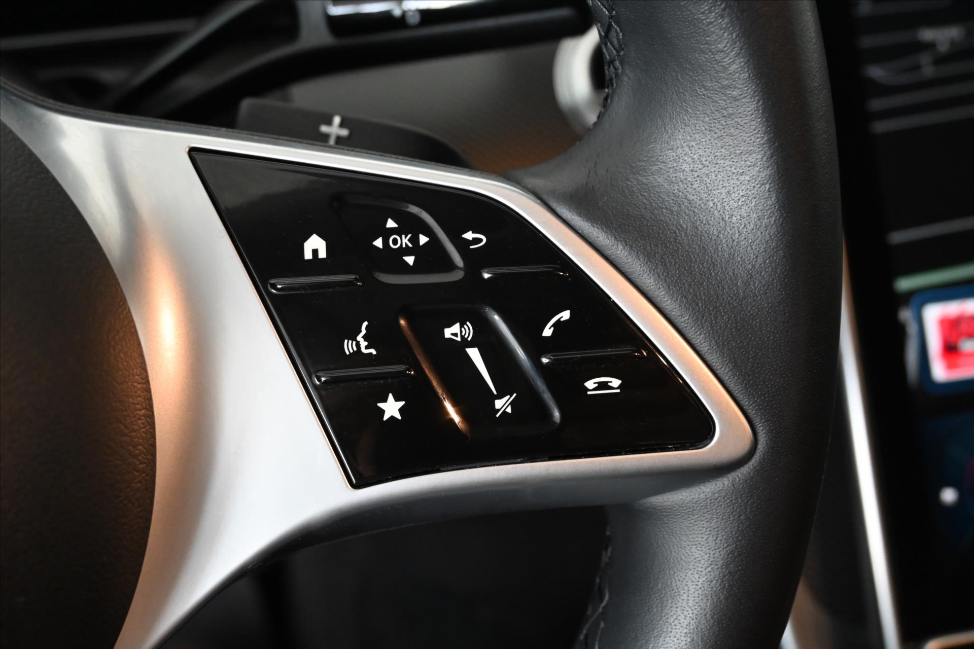 Hlavní fotografie vozu Mercedes-Benz Třídy C 2,0 220d 147 kW 9G-Tronic Avantgarde Záruka až 5 let (18)