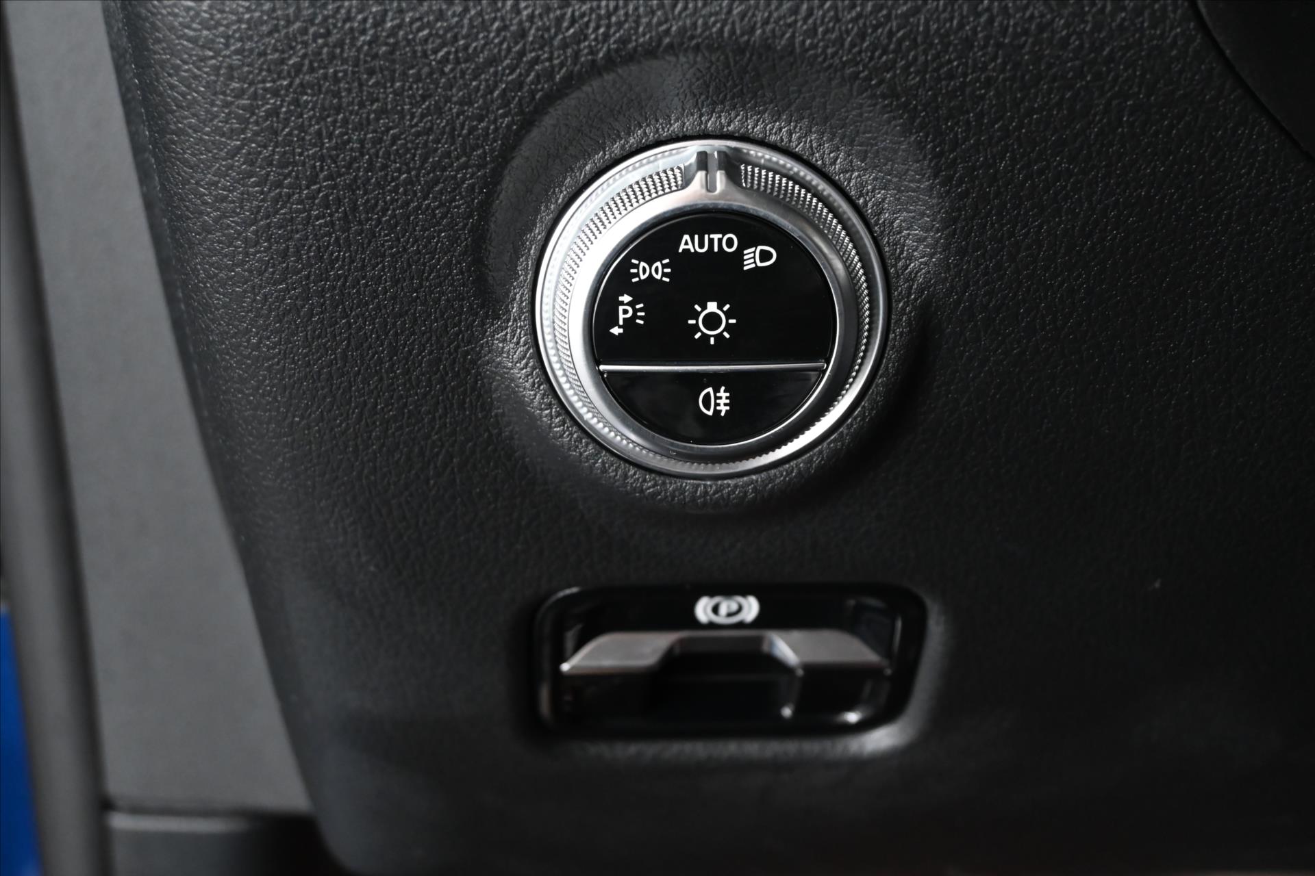 Hlavní fotografie vozu Mercedes-Benz Třídy C 2,0 220d 147 kW 9G-Tronic Avantgarde Záruka až 5 let (27)