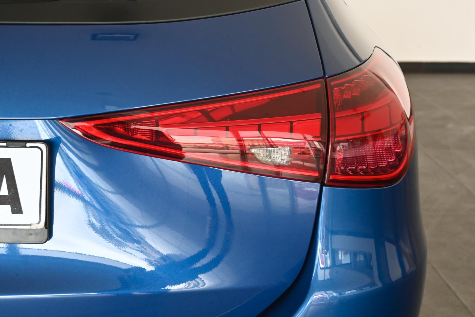 Hlavní fotografie vozu Mercedes-Benz Třídy C 2,0 220d 147 kW 9G-Tronic Avantgarde Záruka až 5 let (33)