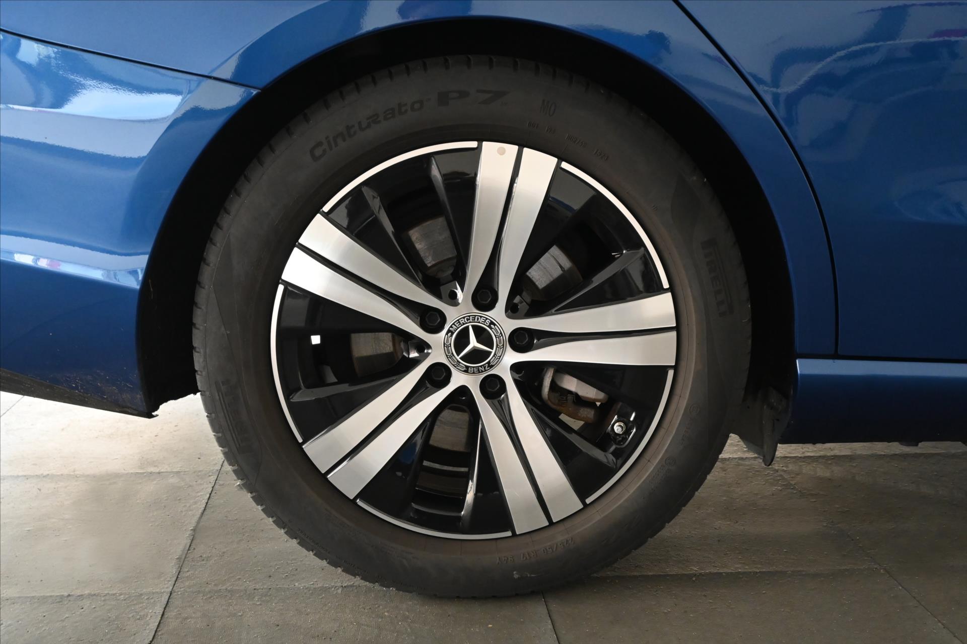 Hlavní fotografie vozu Mercedes-Benz Třídy C 2,0 220d 147 kW 9G-Tronic Avantgarde Záruka až 5 let (34)