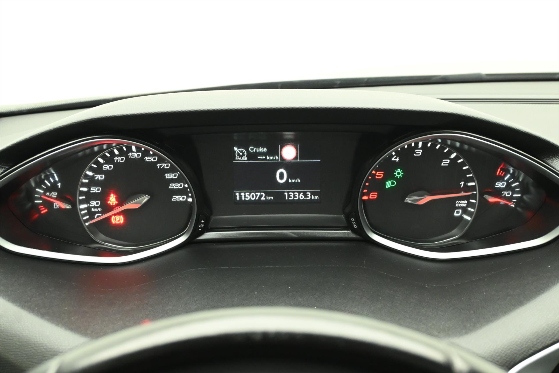 Main photo of the car Peugeot 308 1.5 BlueHDi SW 96 kW Warranty up to 5 years (17)