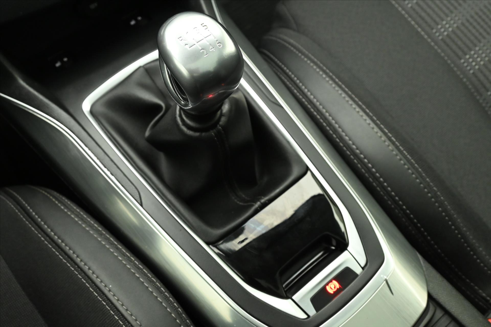 Main photo of the car Peugeot 308 1.5 BlueHDi SW 96 kW Warranty up to 5 years (24)