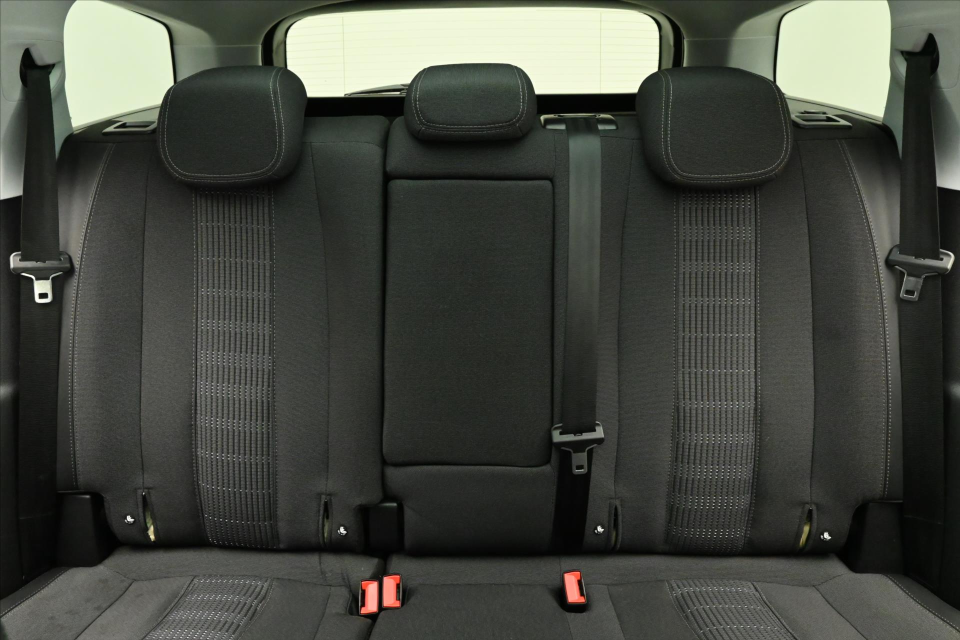 Main photo of the car Peugeot 308 1.5 BlueHDi SW 96 kW Warranty up to 5 years (28)