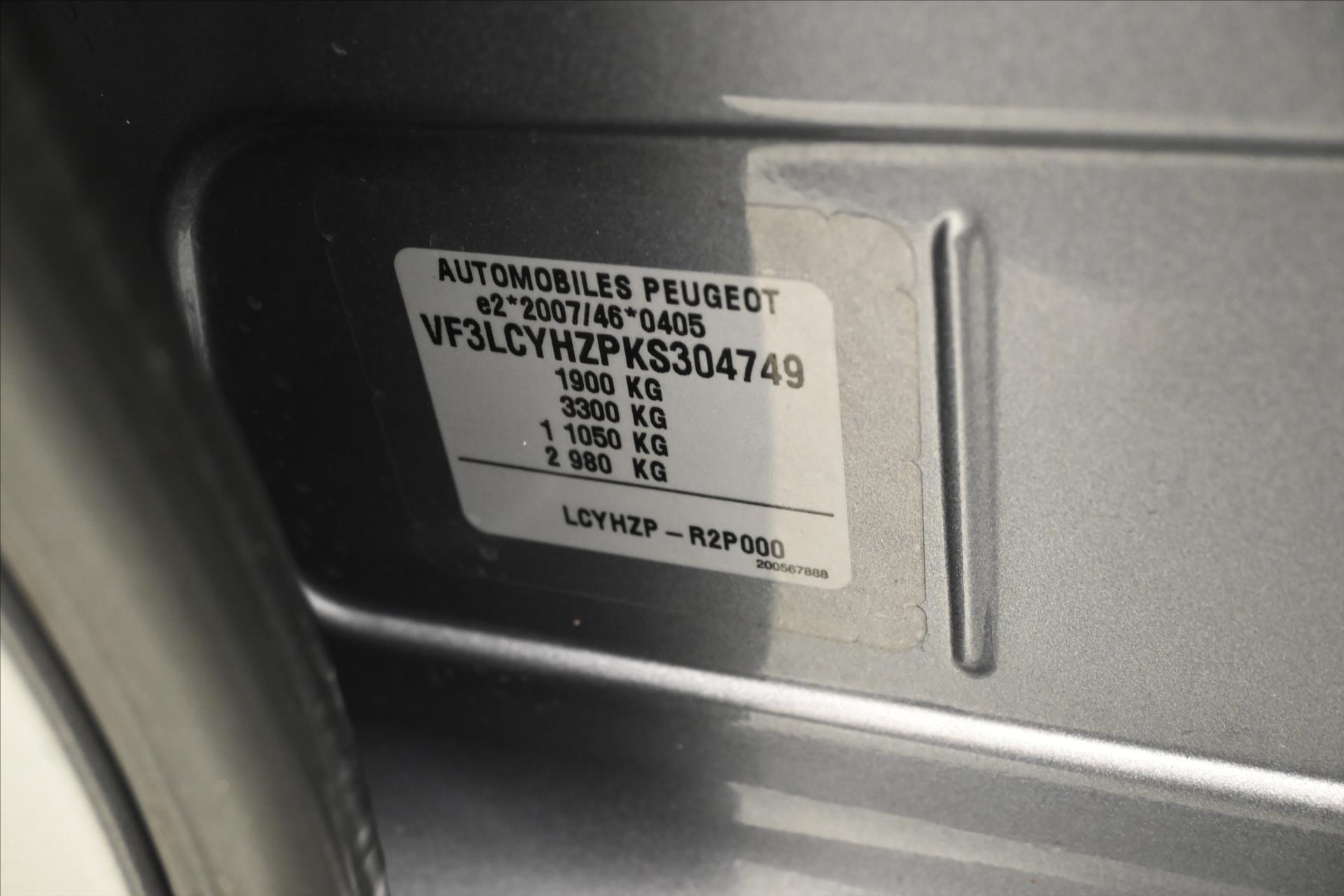 Hlavní fotografie vozu Peugeot 308 1,5 BlueHDi SW 96kW Záruka až 5 let (12)