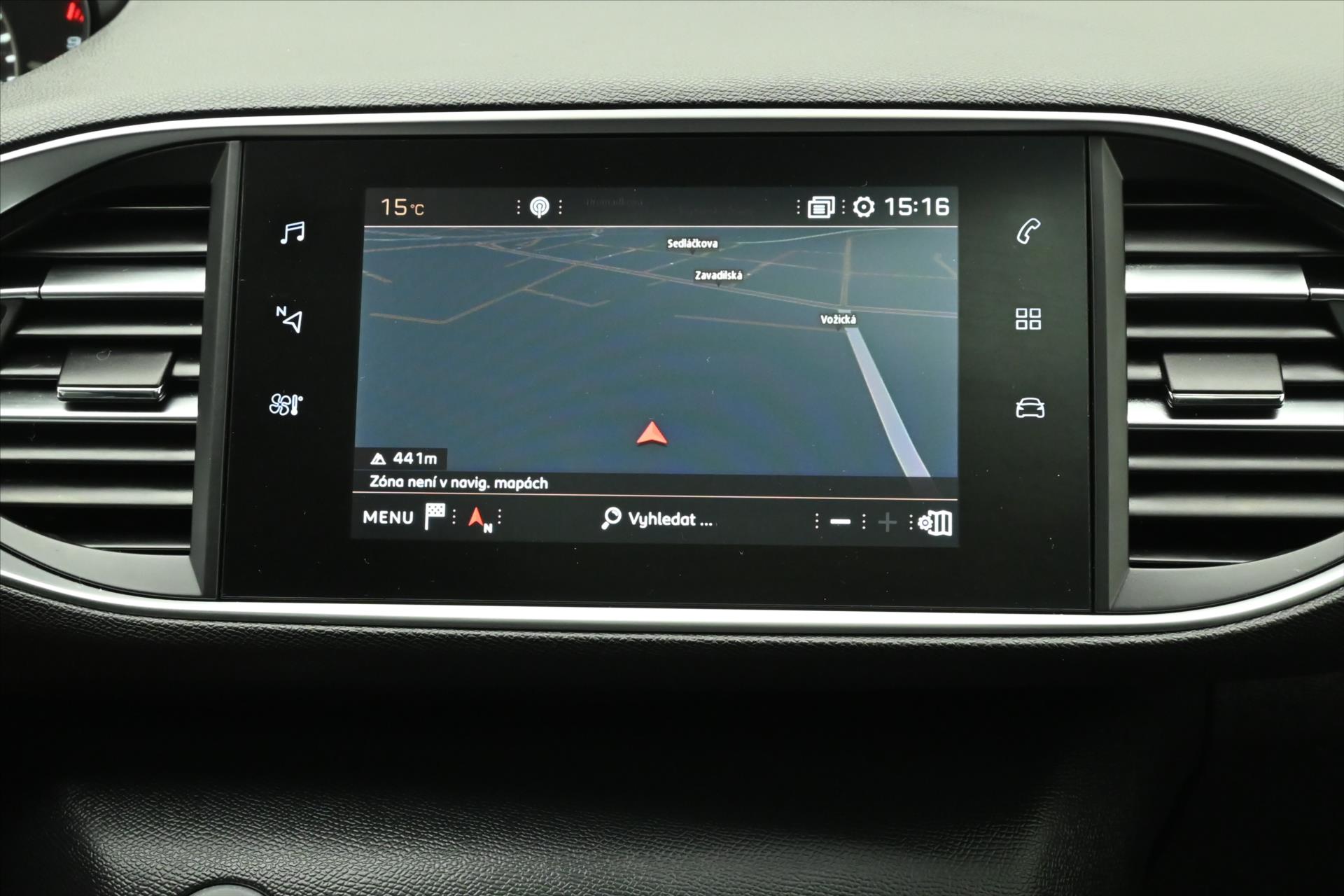 Hlavní fotografie vozu Peugeot 308 1,5 BlueHDi SW 96kW Záruka až 5 let (19)