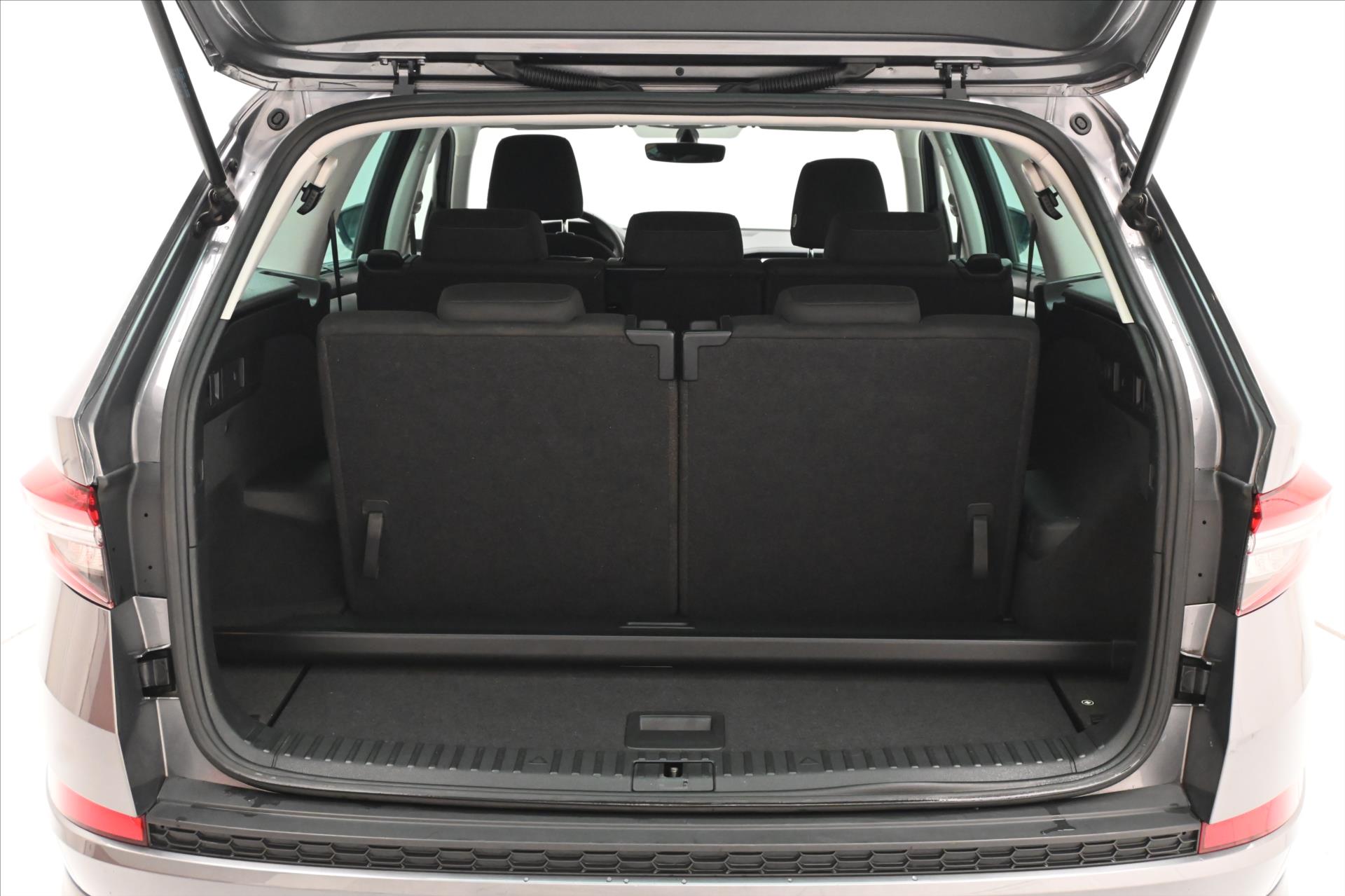 Hlavní fotografie vozu Škoda Kodiaq 1,5 TSI 110 kW 7míst Clever Záruka až 5 let (11)