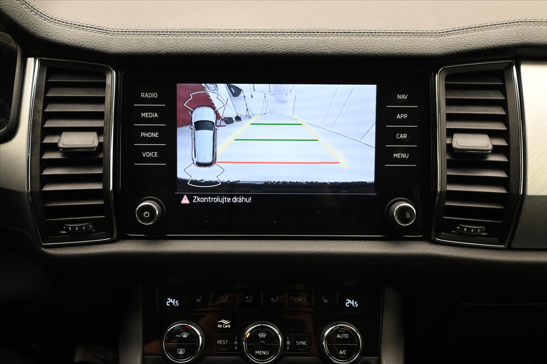 Hlavní fotografie vozu Škoda Kodiaq 1,5 TSI 110 kW 7míst Clever Záruka až 5 let (23)