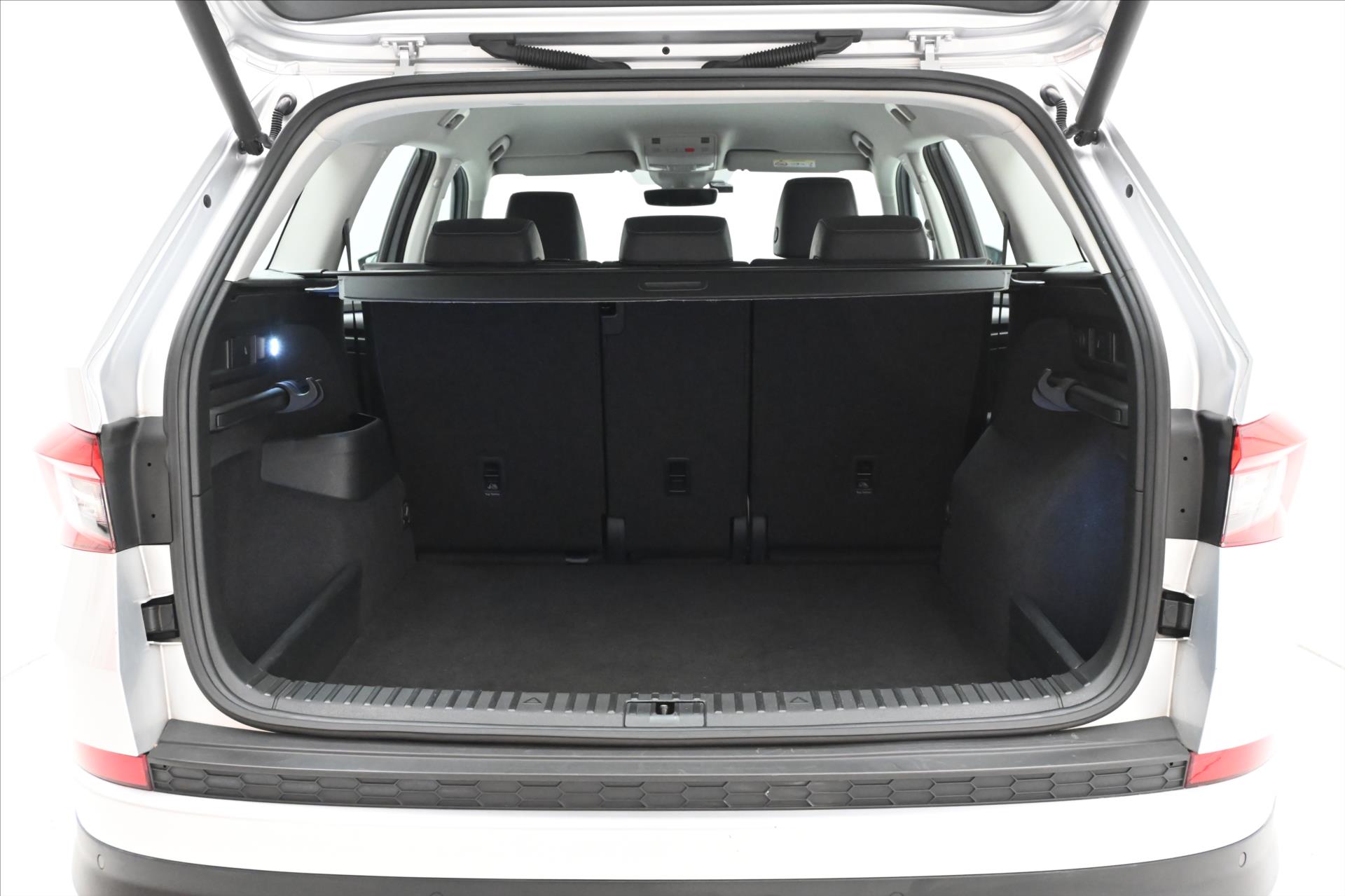 Hlavní fotografie vozu Škoda Kodiaq 1,5 TSI 110 kW DSG Business Záruka až 5 let (10)