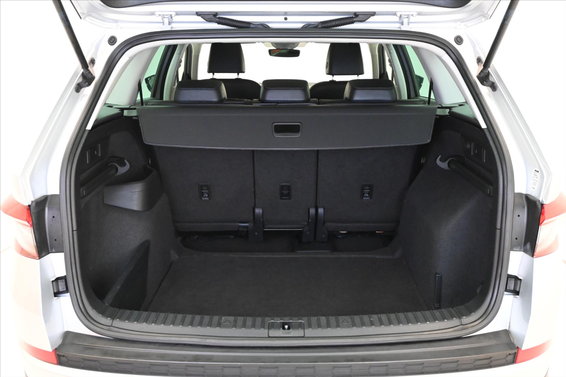 Hlavní fotografie vozu Škoda Kodiaq 1,5 TSI 110kW DSG Business Záruka až 5 let (10)