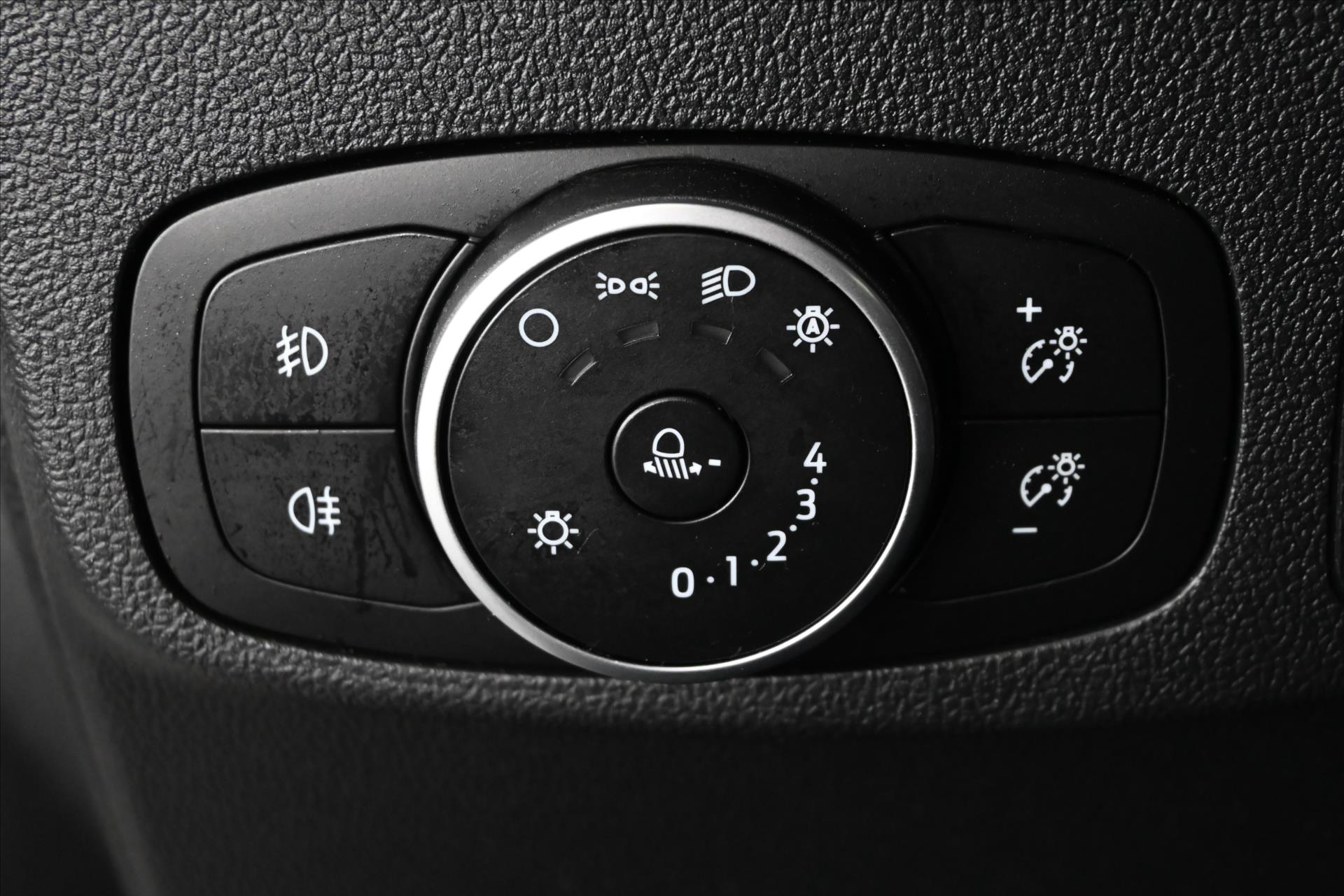 Hlavní fotografie vozu Ford Focus 1,5 EcoBlue 88 kW ST-Line AT/8 Záruka až 5 let (28)