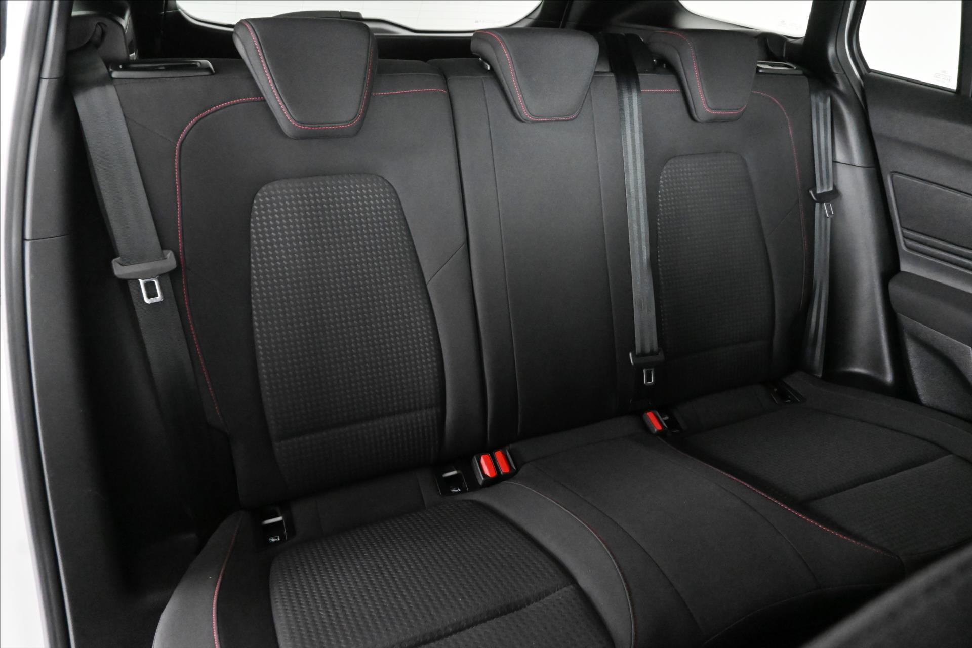 Hlavní fotografie vozu Ford Focus 1,5 EcoBlue 88 kW ST-Line AT/8 Záruka až 5 let (29)