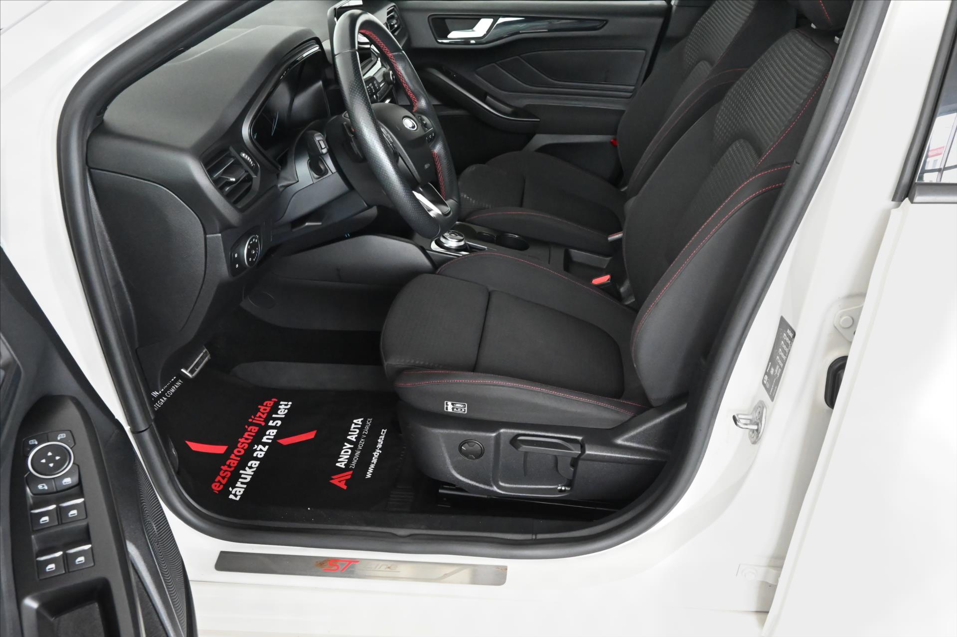 Hlavní fotografie vozu Ford Focus 1,5 EcoBlue 88 kW ST-Line AT/8 Záruka až 5 let (10)