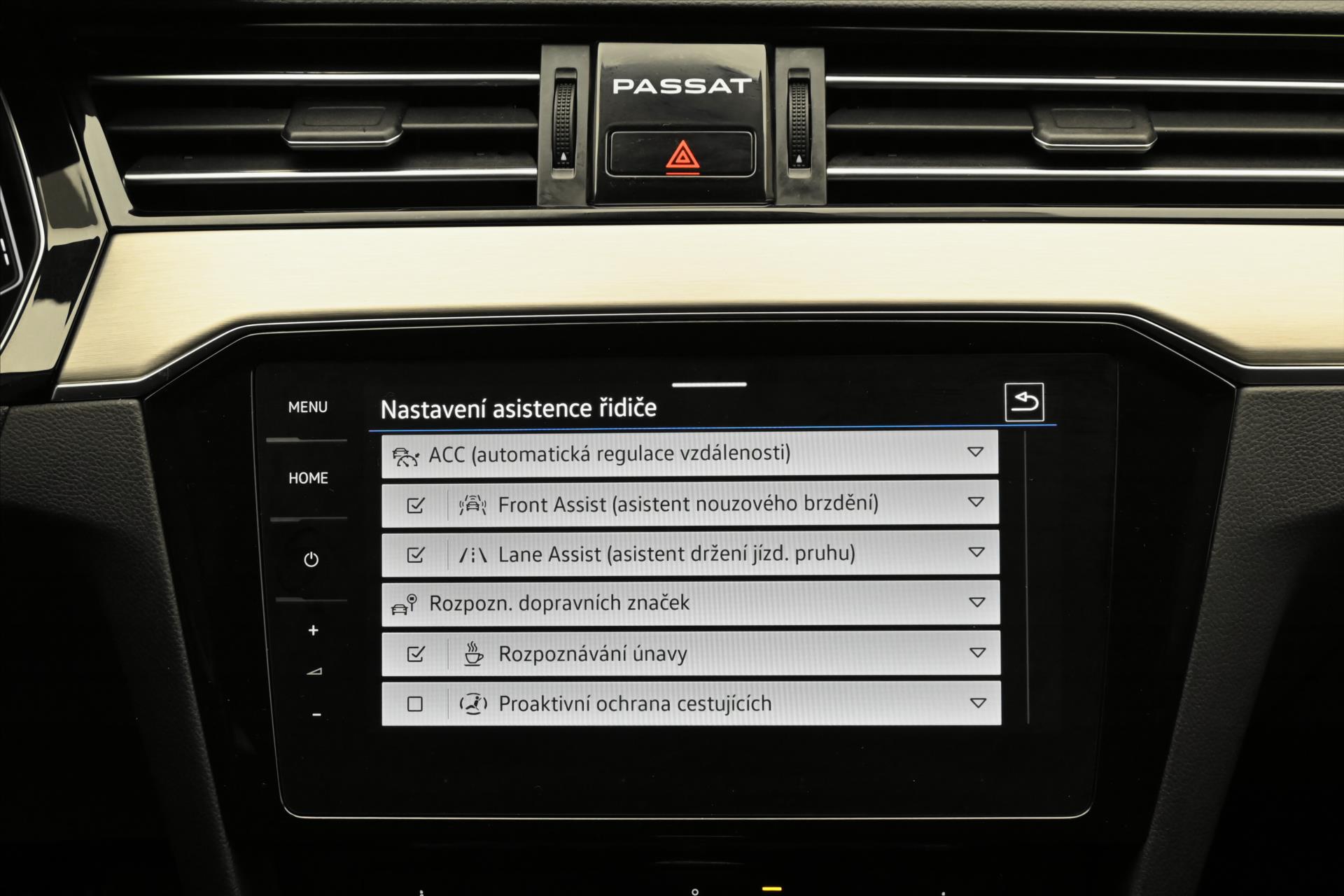 Hlavní fotografie vozu Volkswagen Passat 2,0 TDI 110 kW Business Záruka až 5 let (21)