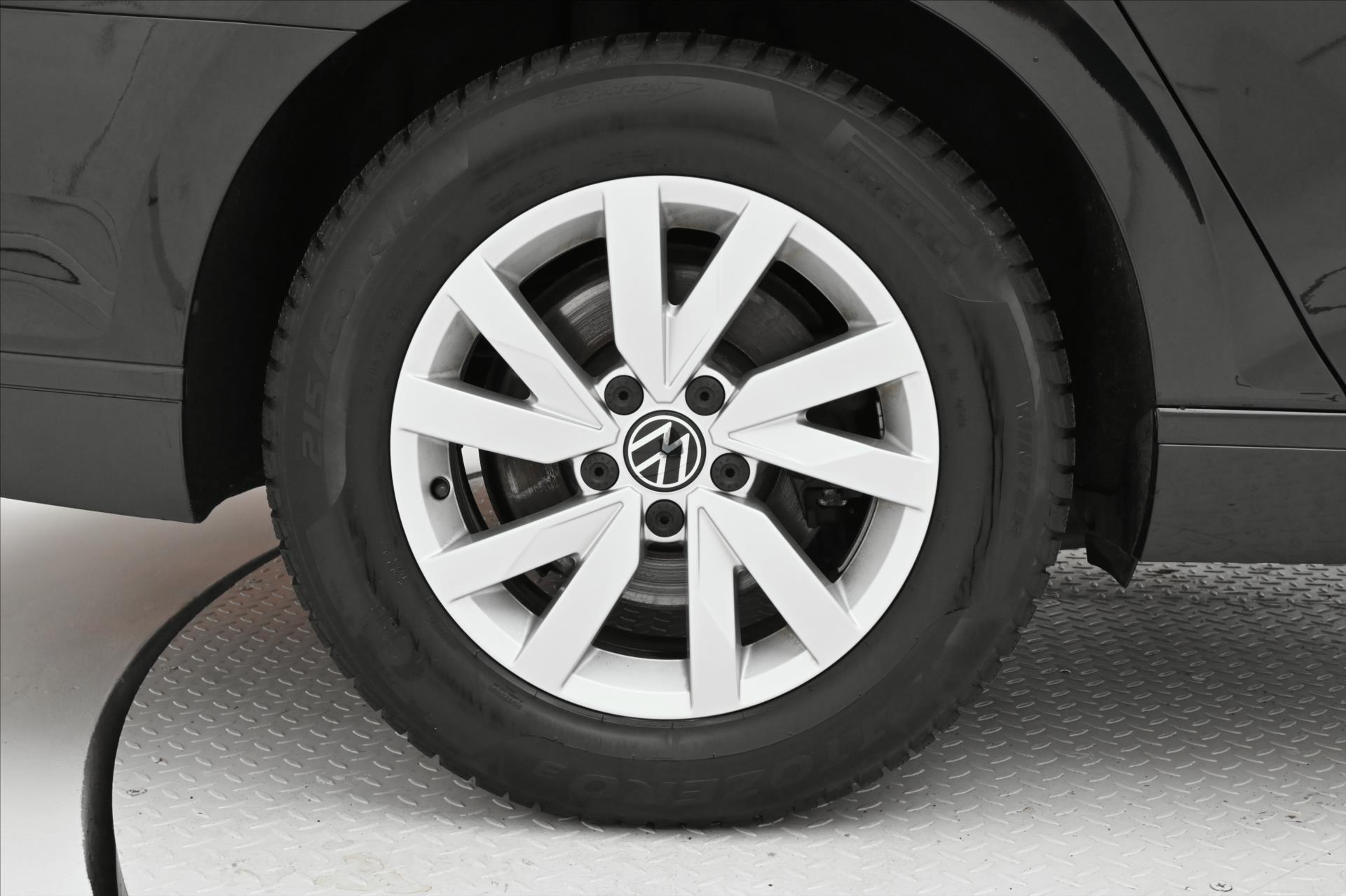 Hlavní fotografie vozu Volkswagen Passat 2,0 TDI 110kW Business Záruka až 5 let (33)