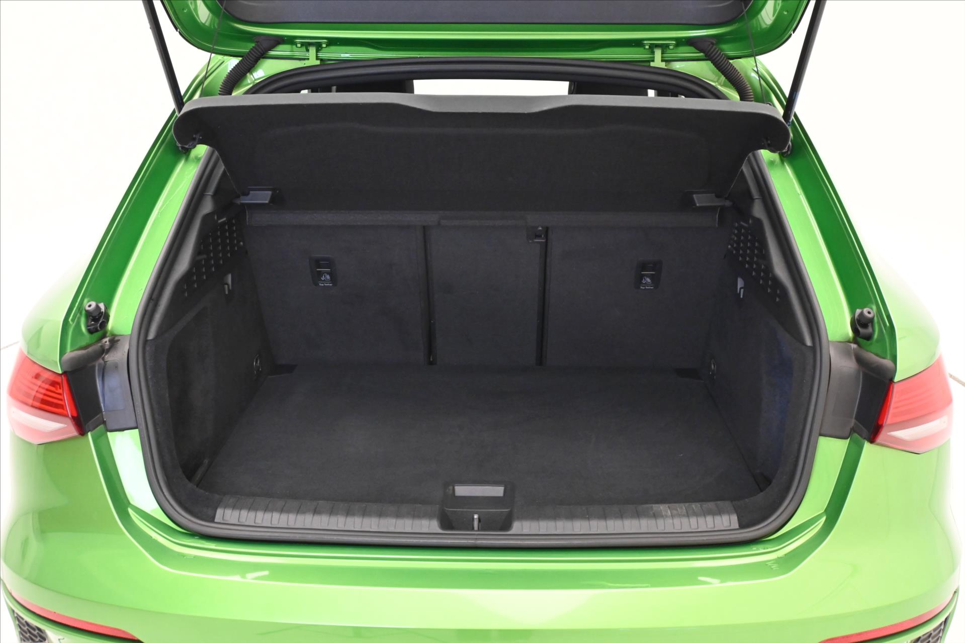 Hlavní fotografie vozu Audi A3 2,0 30 TDI 85 kW Sportback Záruka až 5 let (10)