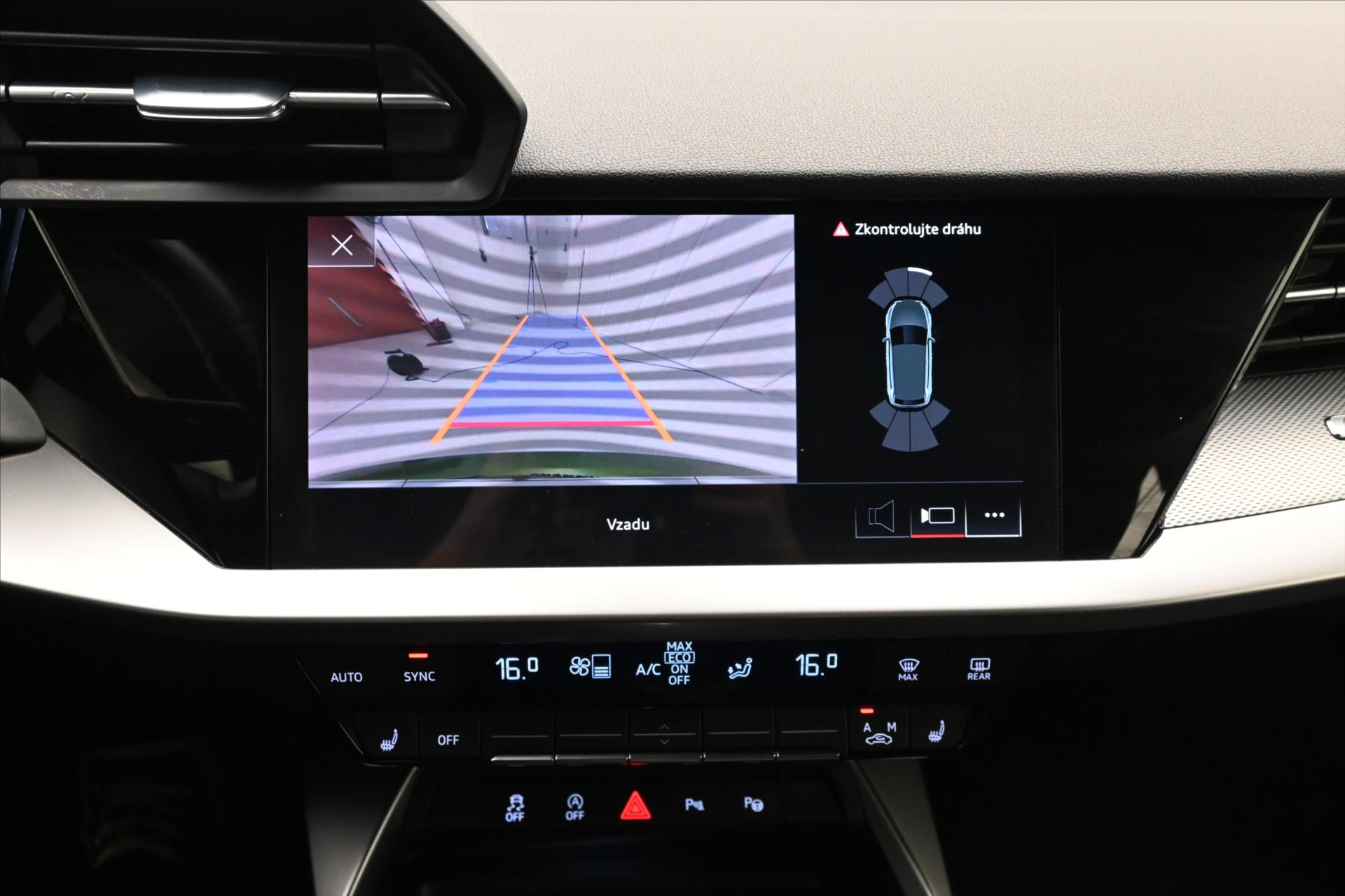 Hlavní fotografie vozu Audi A3 2,0 30 TDI 85 kW Sportback Záruka až 5 let (21)