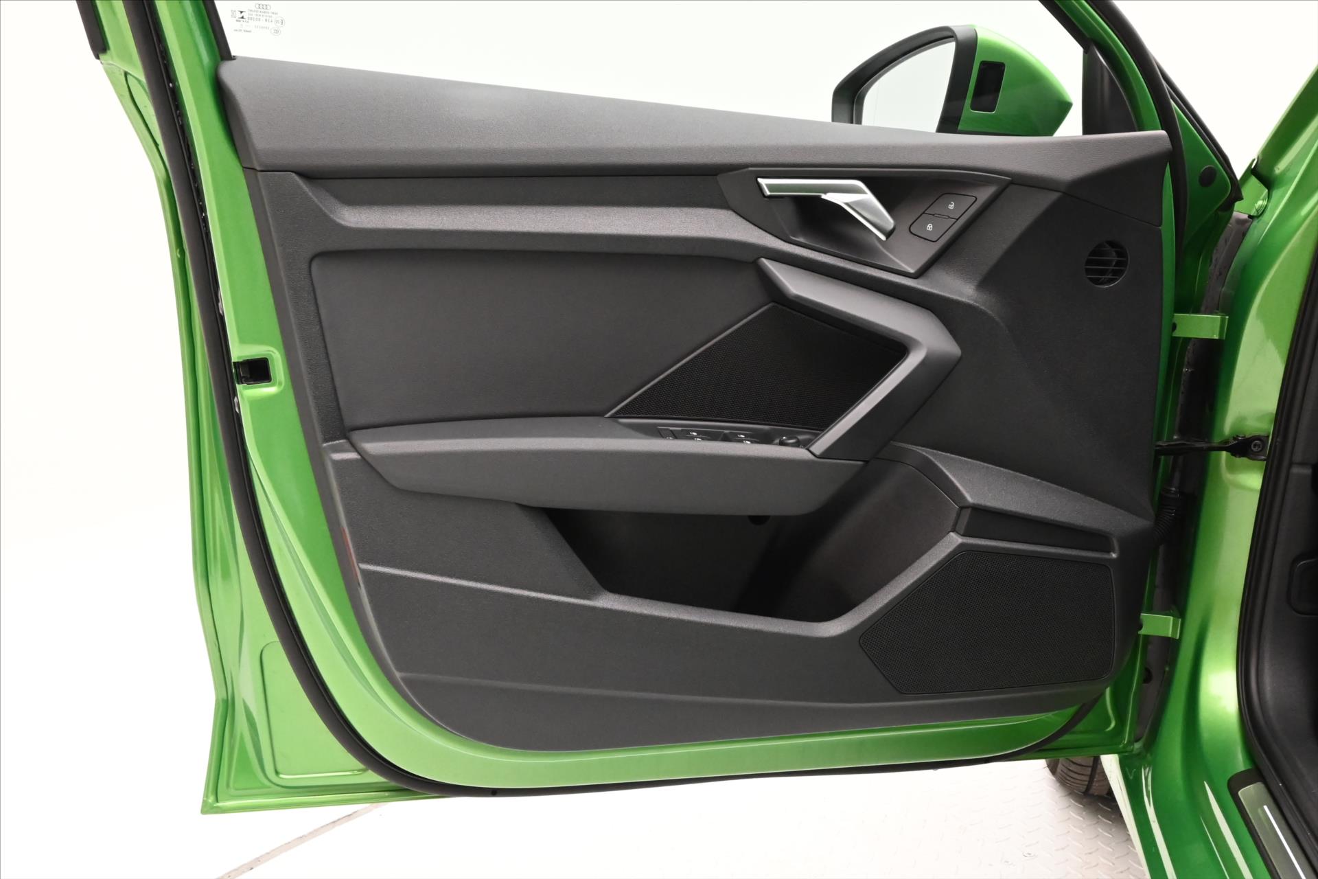 Hlavní fotografie vozu Audi A3 2,0 30 TDI 85 kW Sportback Záruka až 5 let (26)