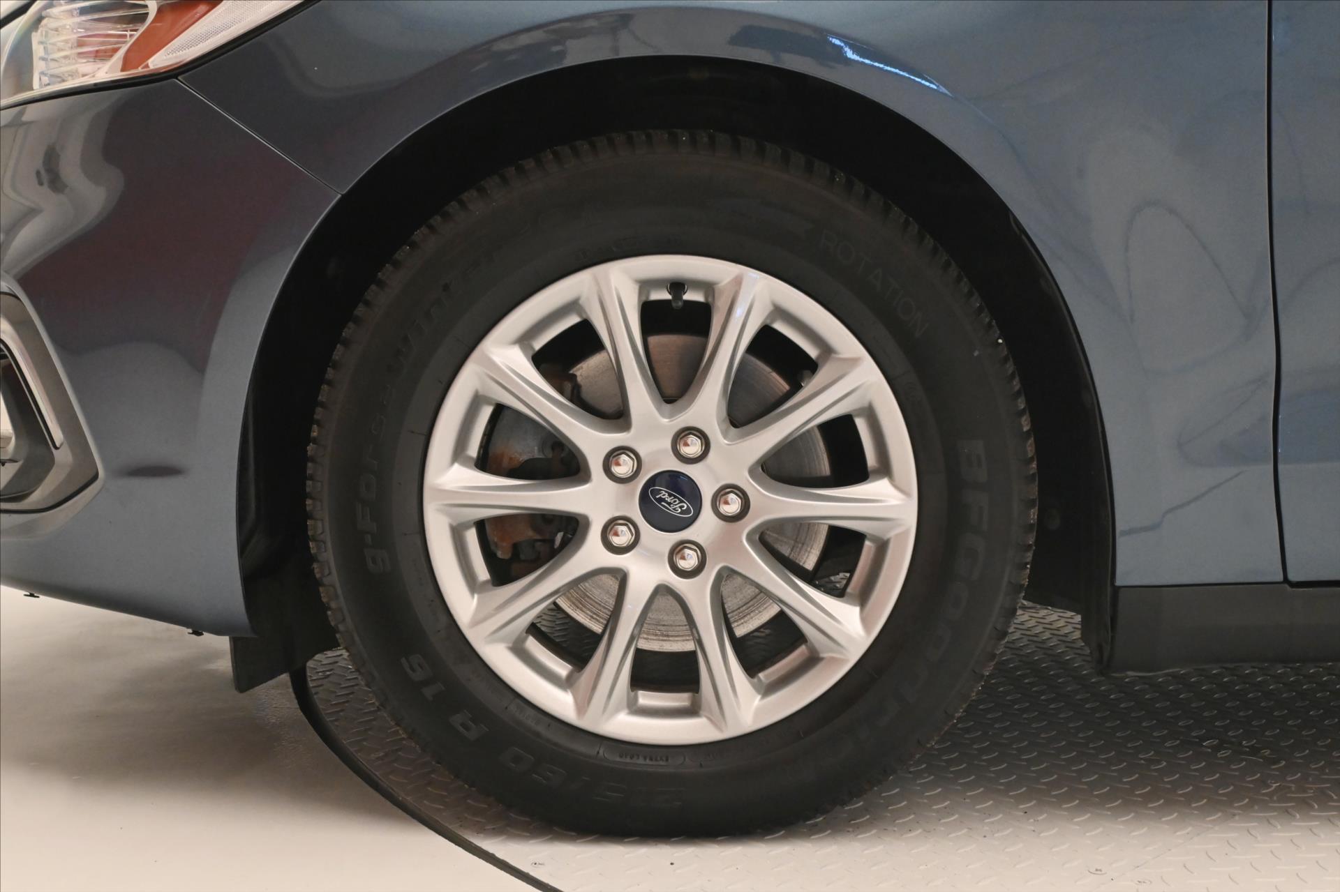 Hlavní fotografie vozu Ford Mondeo 2,0 TDCi 110kW AT8 Titanium Záruka až 5 let (33)